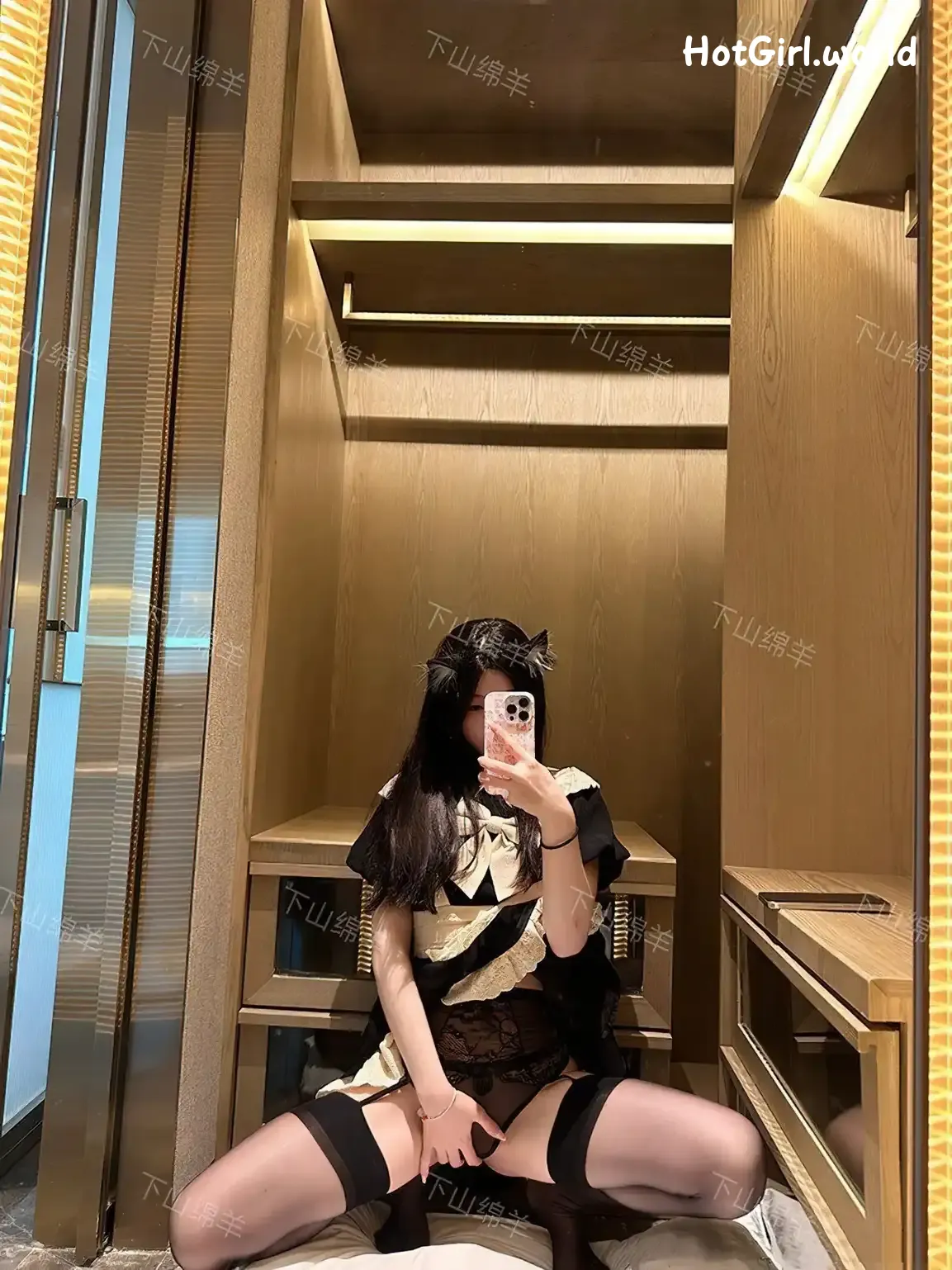 Coser-下山绵羊-退网的X福利姬-白嫩的萝莉 第206张图