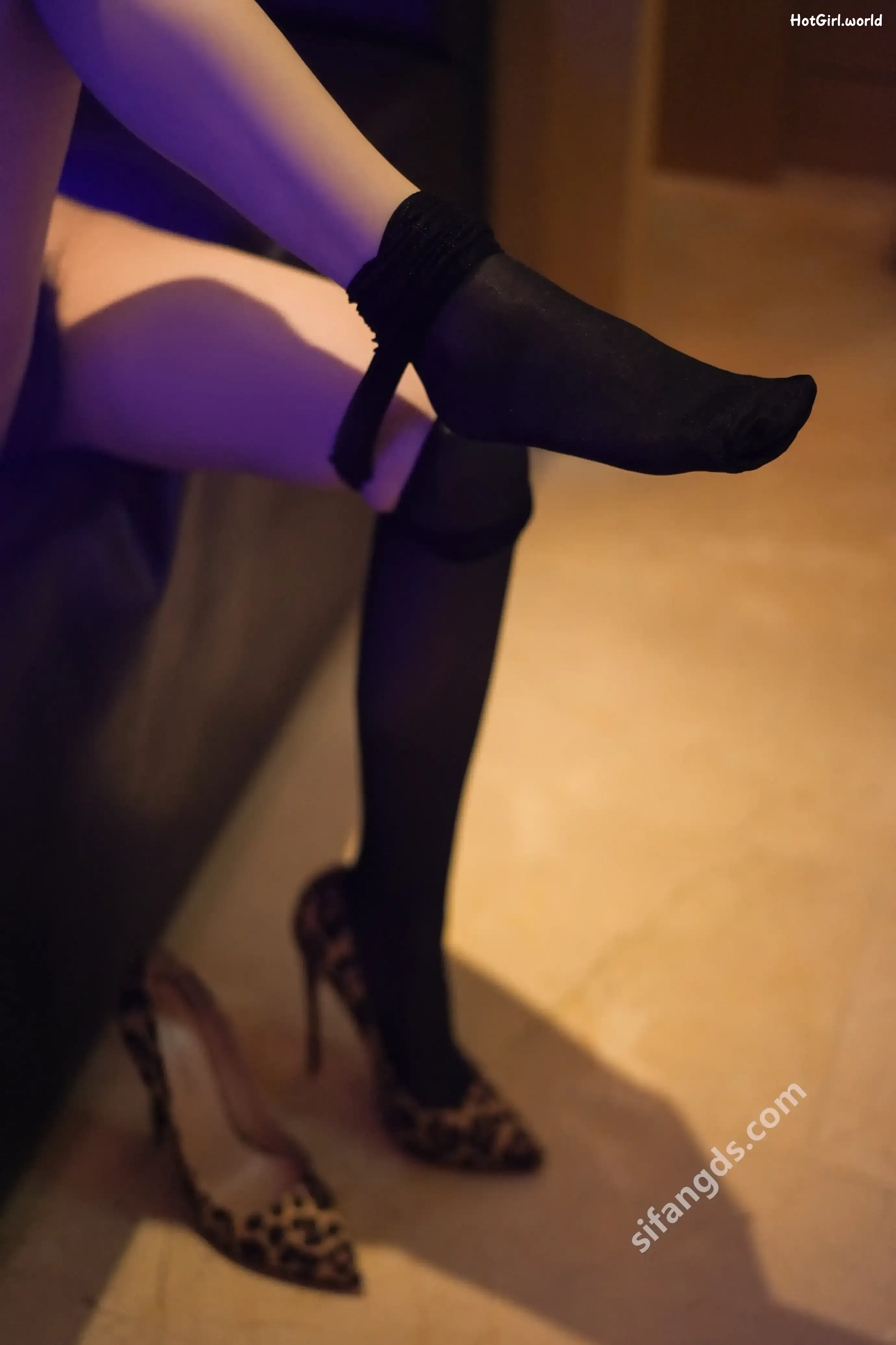 XR Uncensored-心妍小公主-R18-秀人网模特-狐狸尾巴 第42张图
