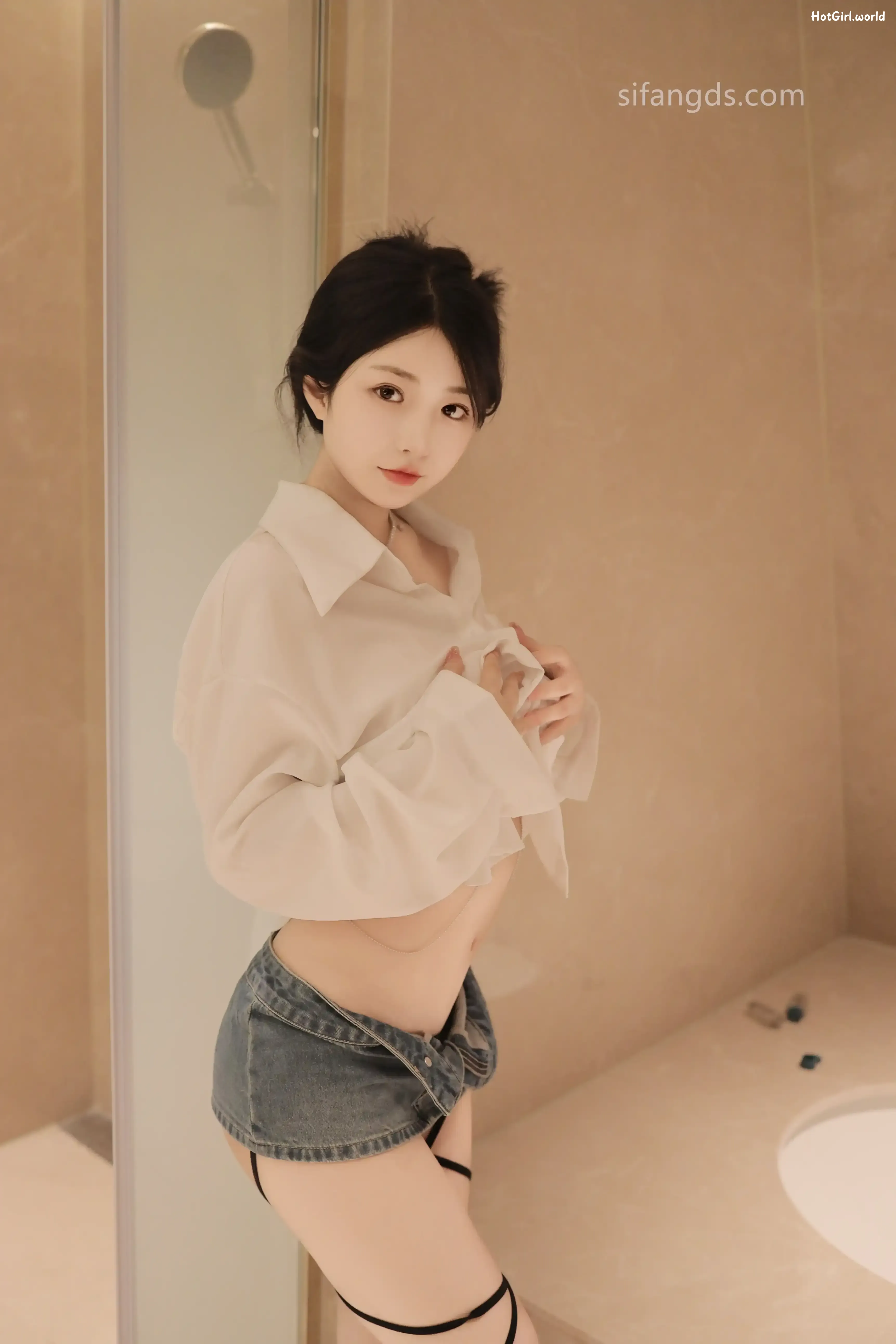 XR Uncensored-Chen Xiao hua-陈小花-R18-秀人网模特-浴室中的激情 第3张图