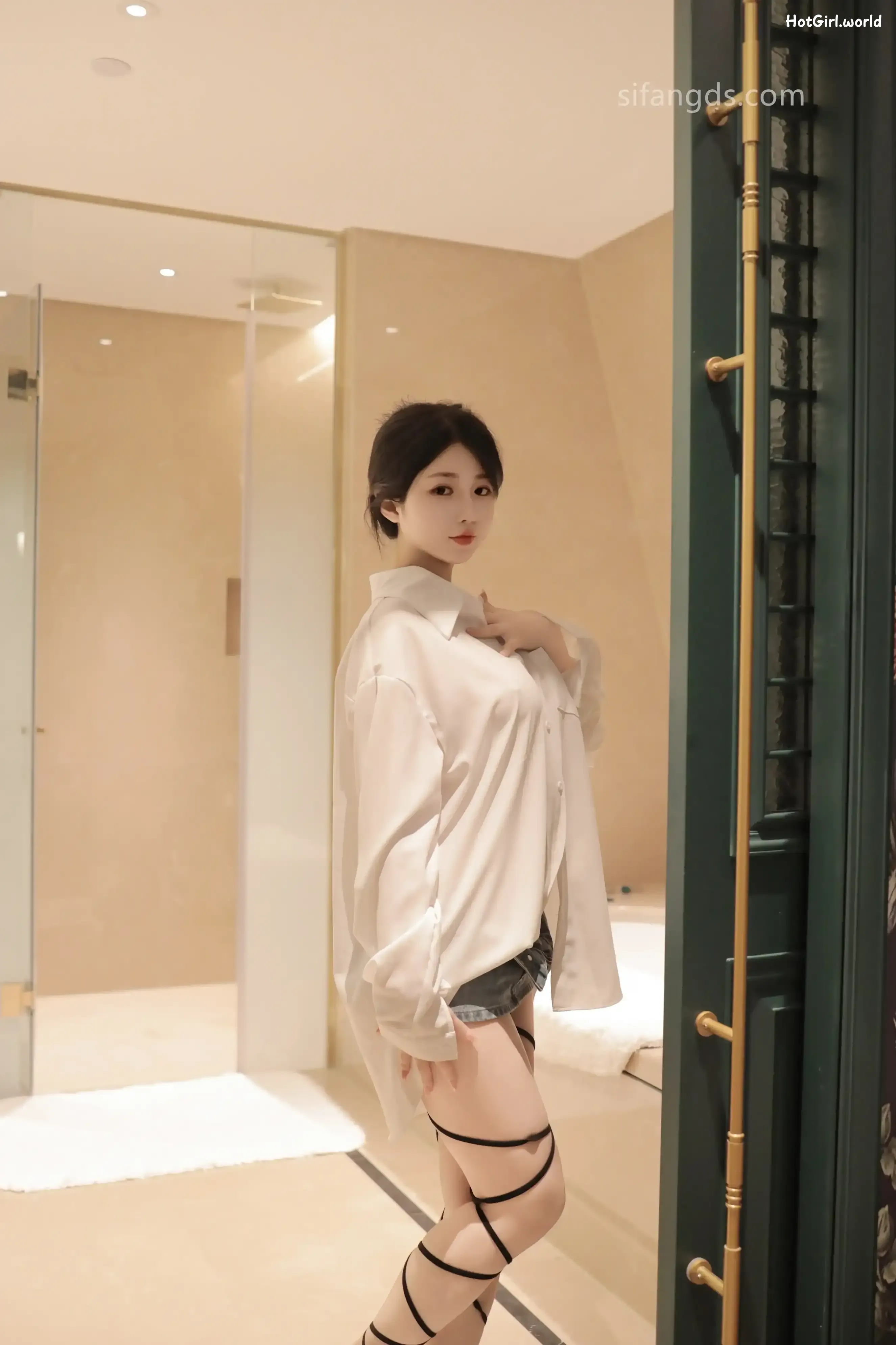 XR Uncensored-Chen Xiao hua-陈小花-R18-秀人网模特-浴室中的激情 第12张图