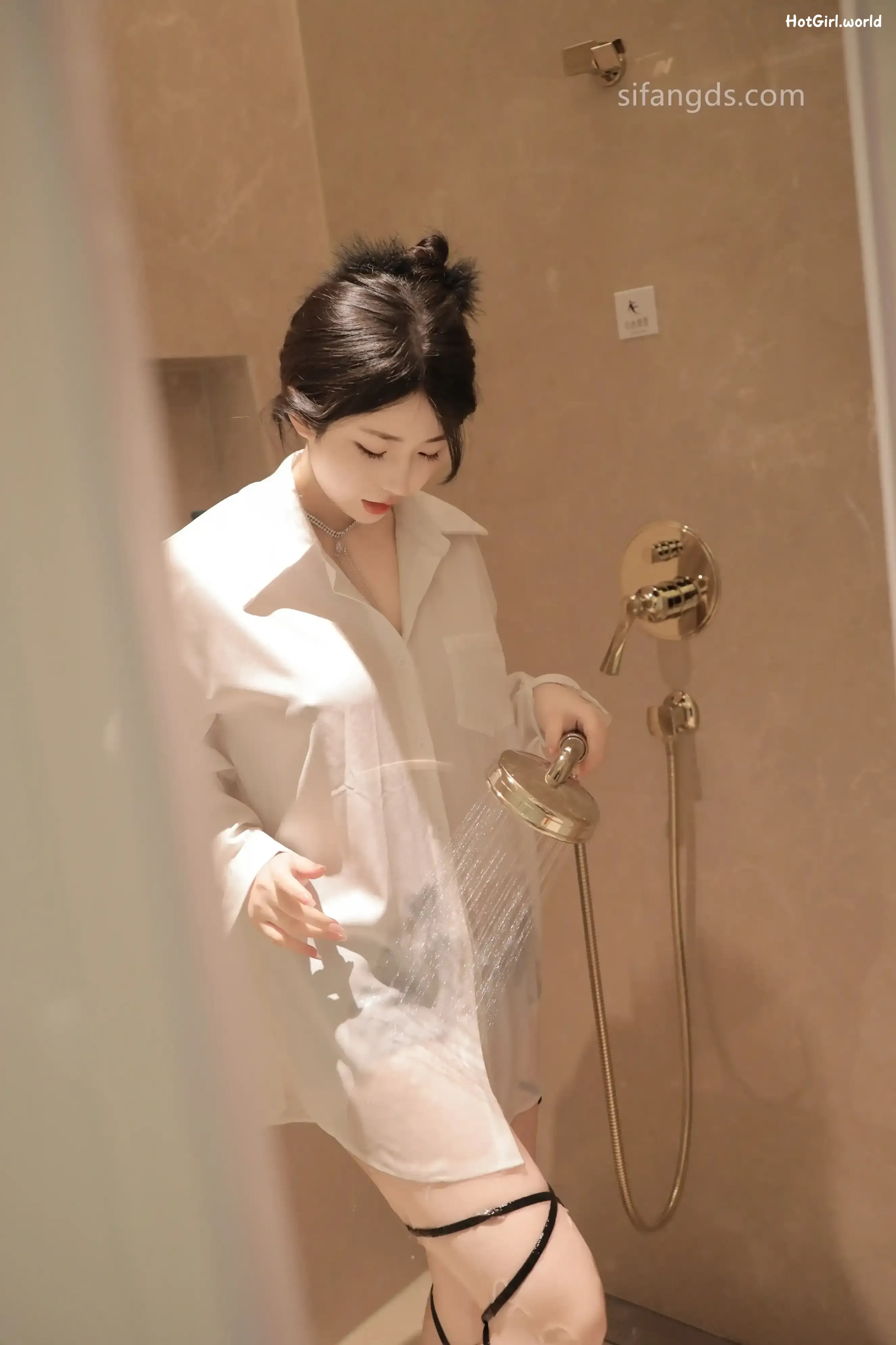 XR Uncensored-Chen Xiao hua-陈小花-R18-秀人网模特-浴室中的激情 第15张图