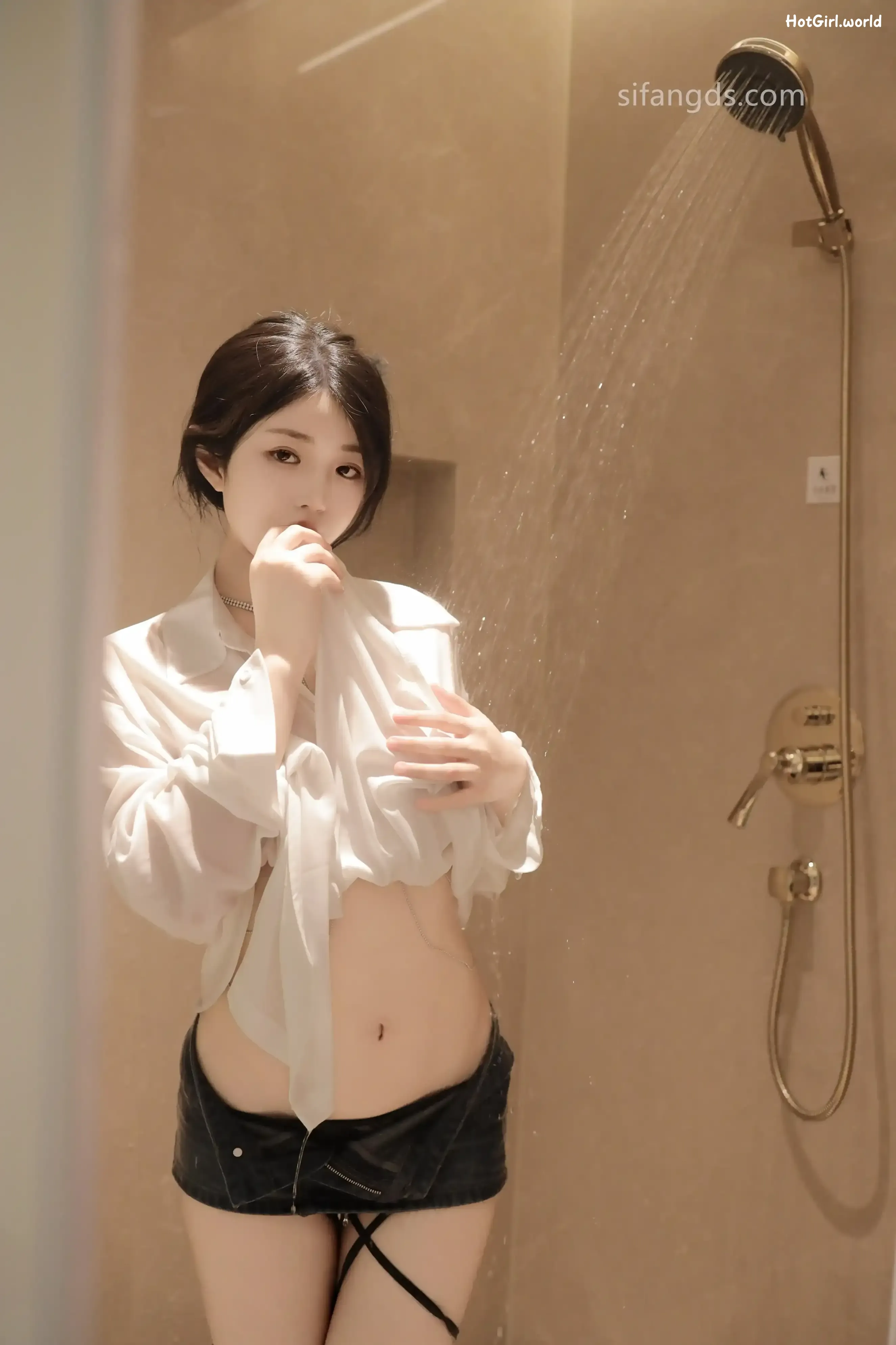 XR Uncensored-Chen Xiao hua-陈小花-R18-秀人网模特-浴室中的激情 第37张图