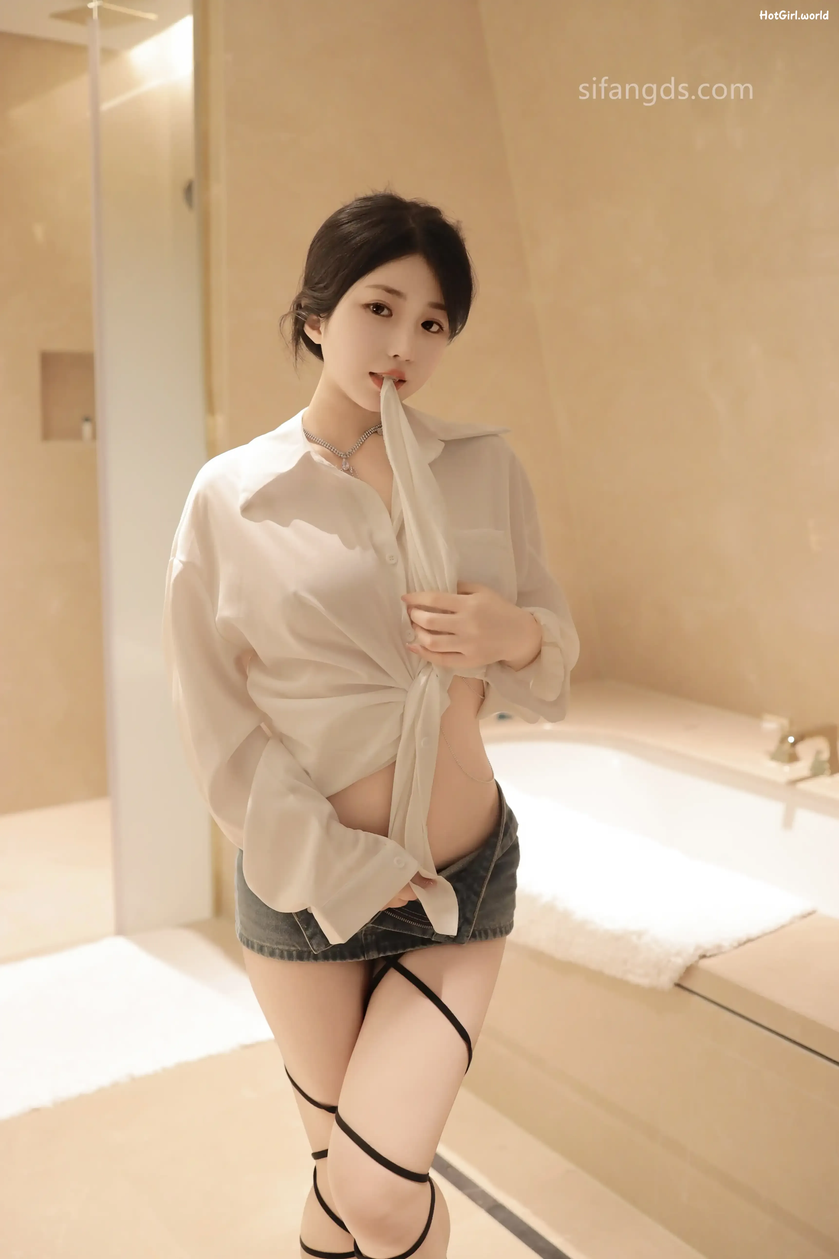 XR Uncensored-Chen Xiao hua-陈小花-R18-秀人网模特-浴室中的激情 第67张图