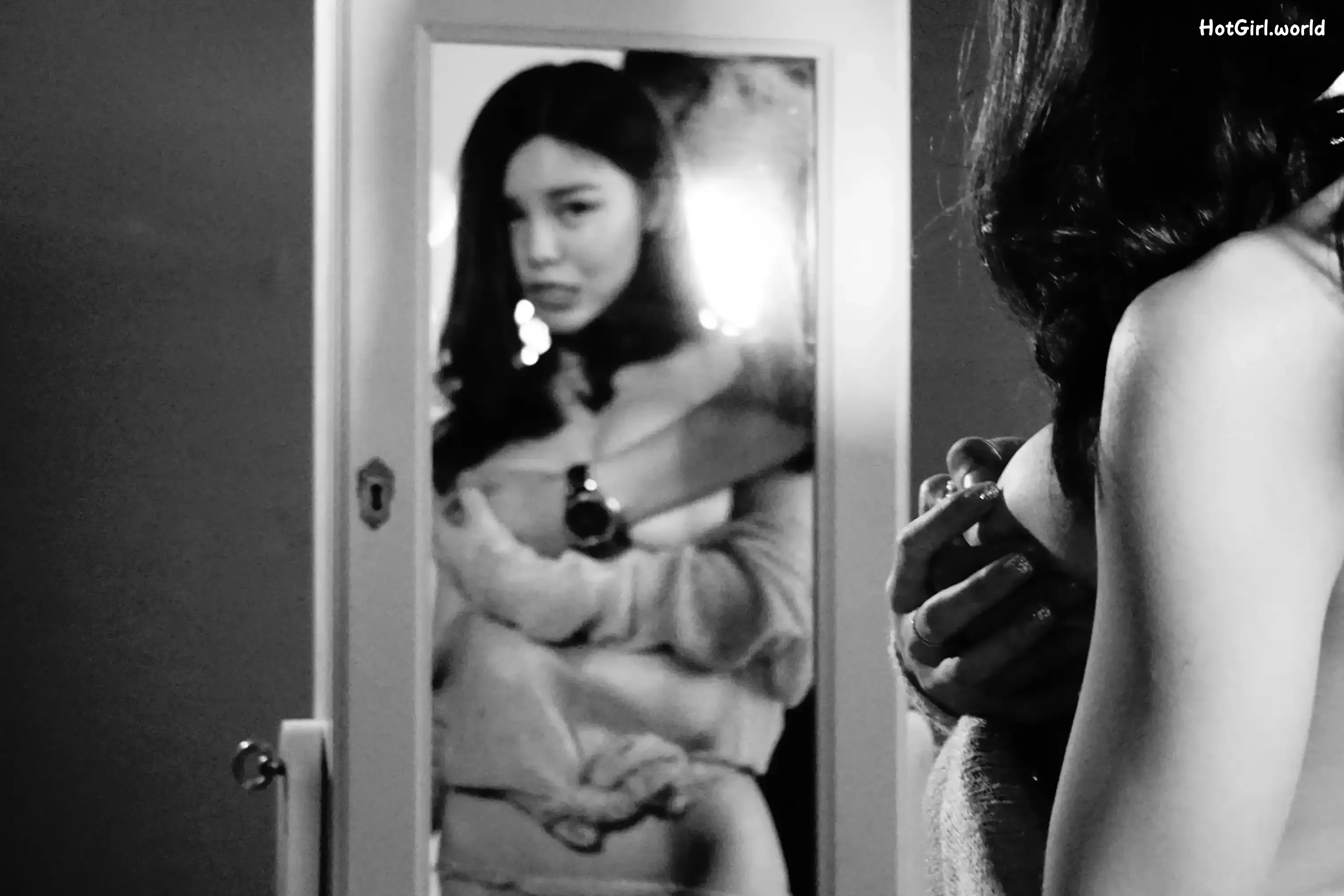 XR Uncensored-Shen Jia Xi-沈佳熹-R18-秀人网模特-居家私拍 第5张图