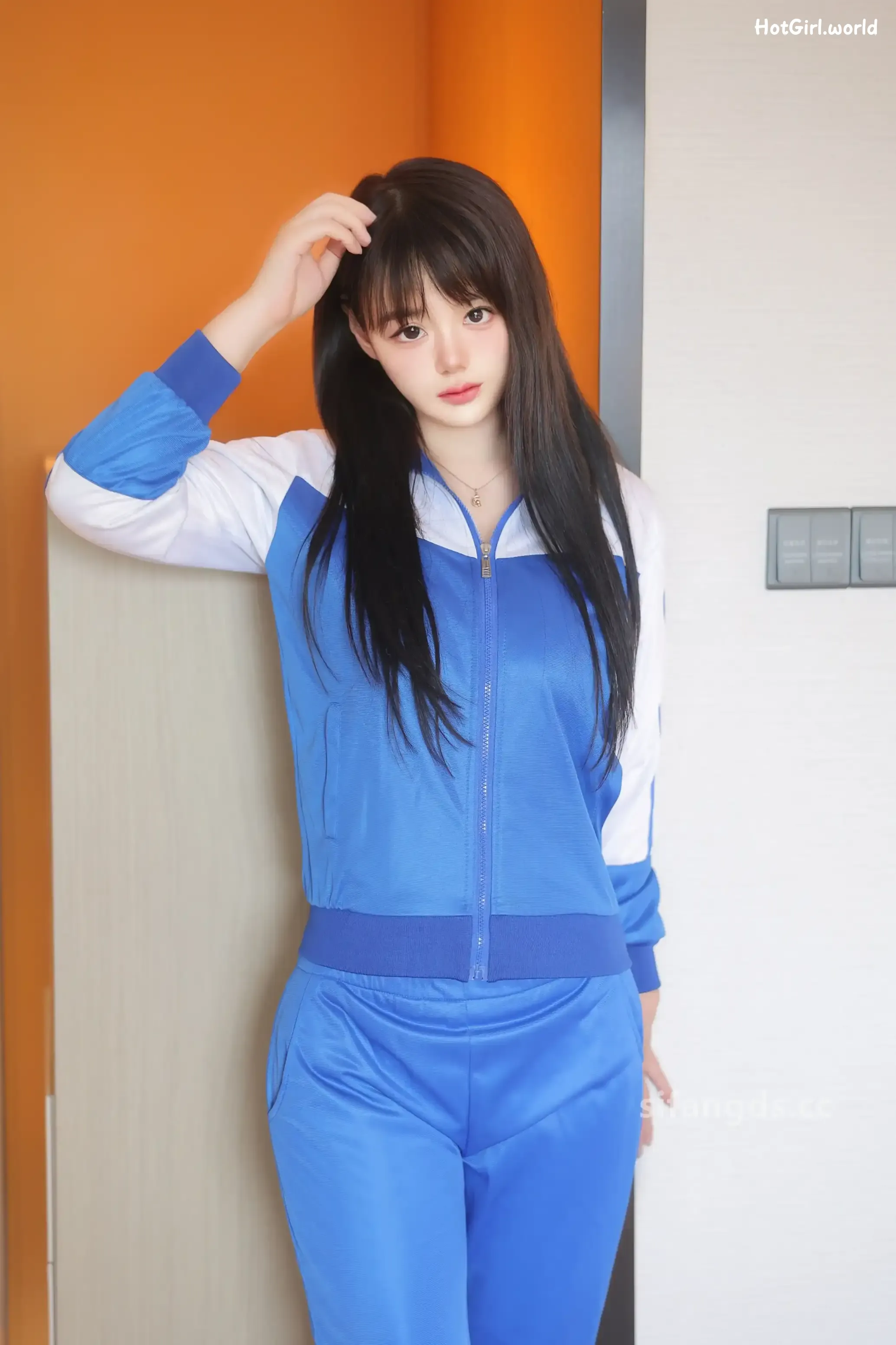 XR Uncensored-陈柒柒-R18-秀人网模特-清纯学生装 第3张图