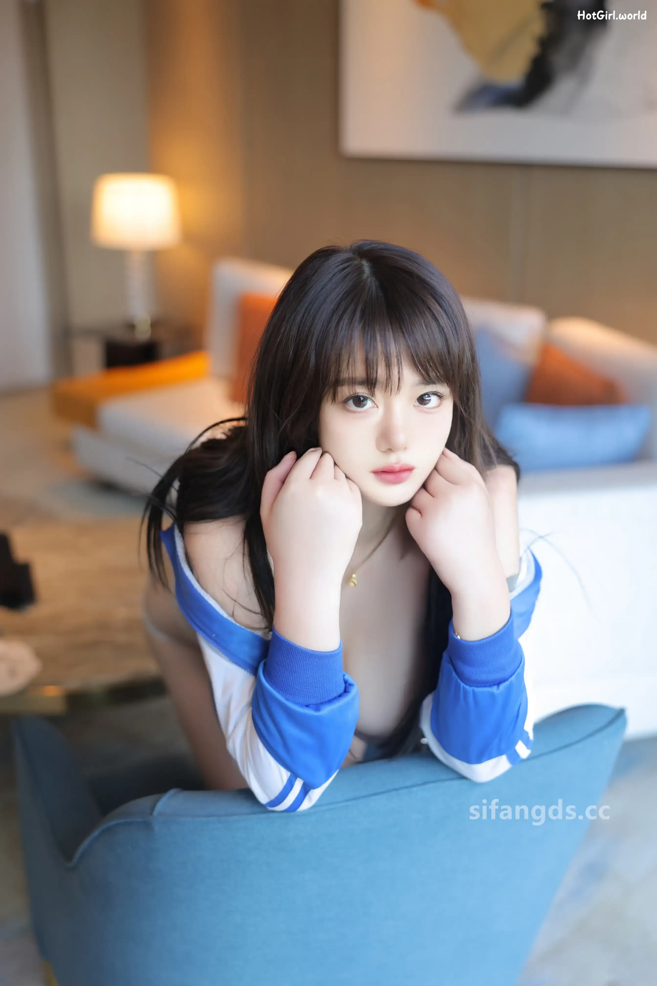 XR Uncensored-陈柒柒-R18-秀人网模特-清纯学生装 第29张图
