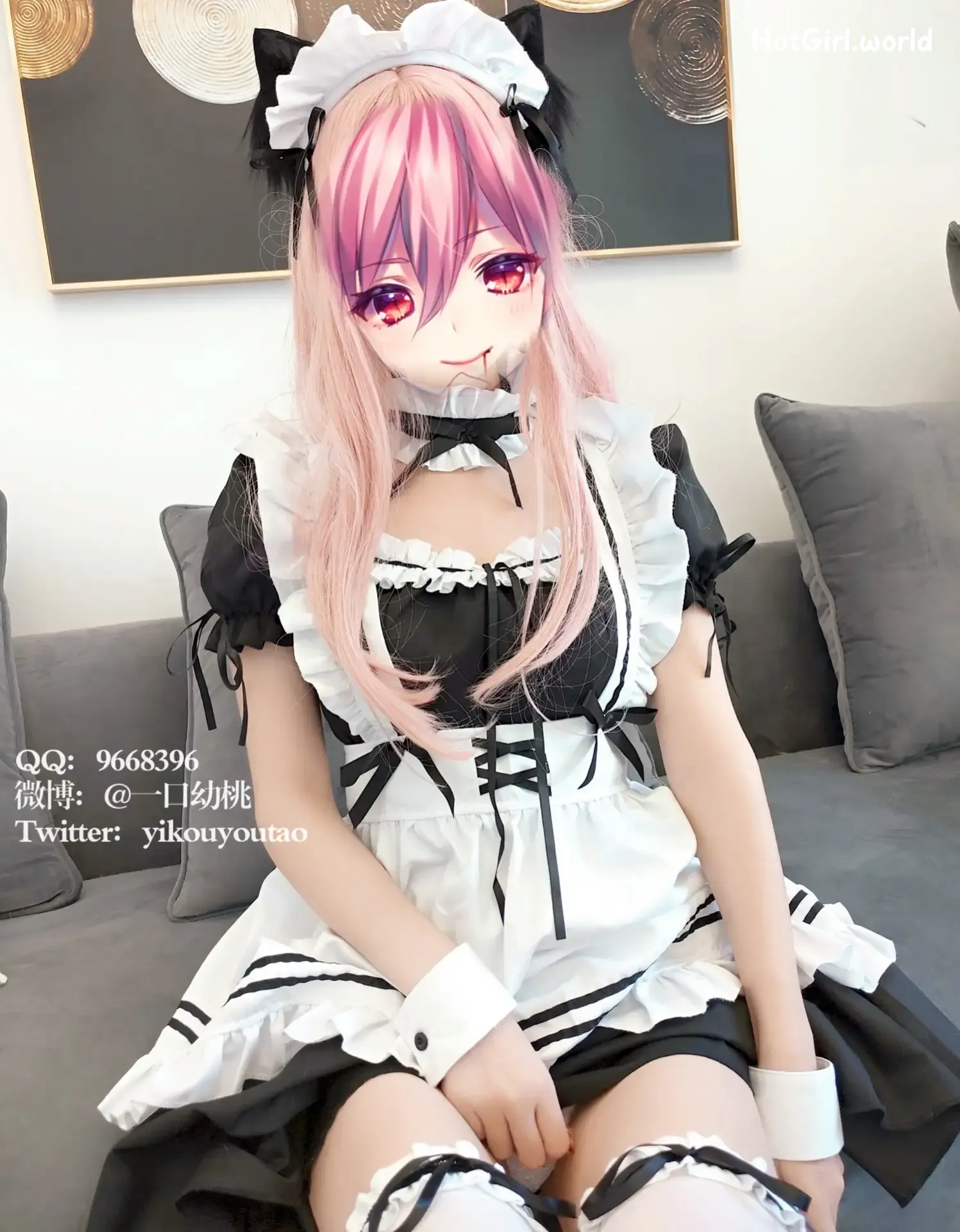 Coser-萌白酱-一口幼桃-回归新作-女仆 第24张图