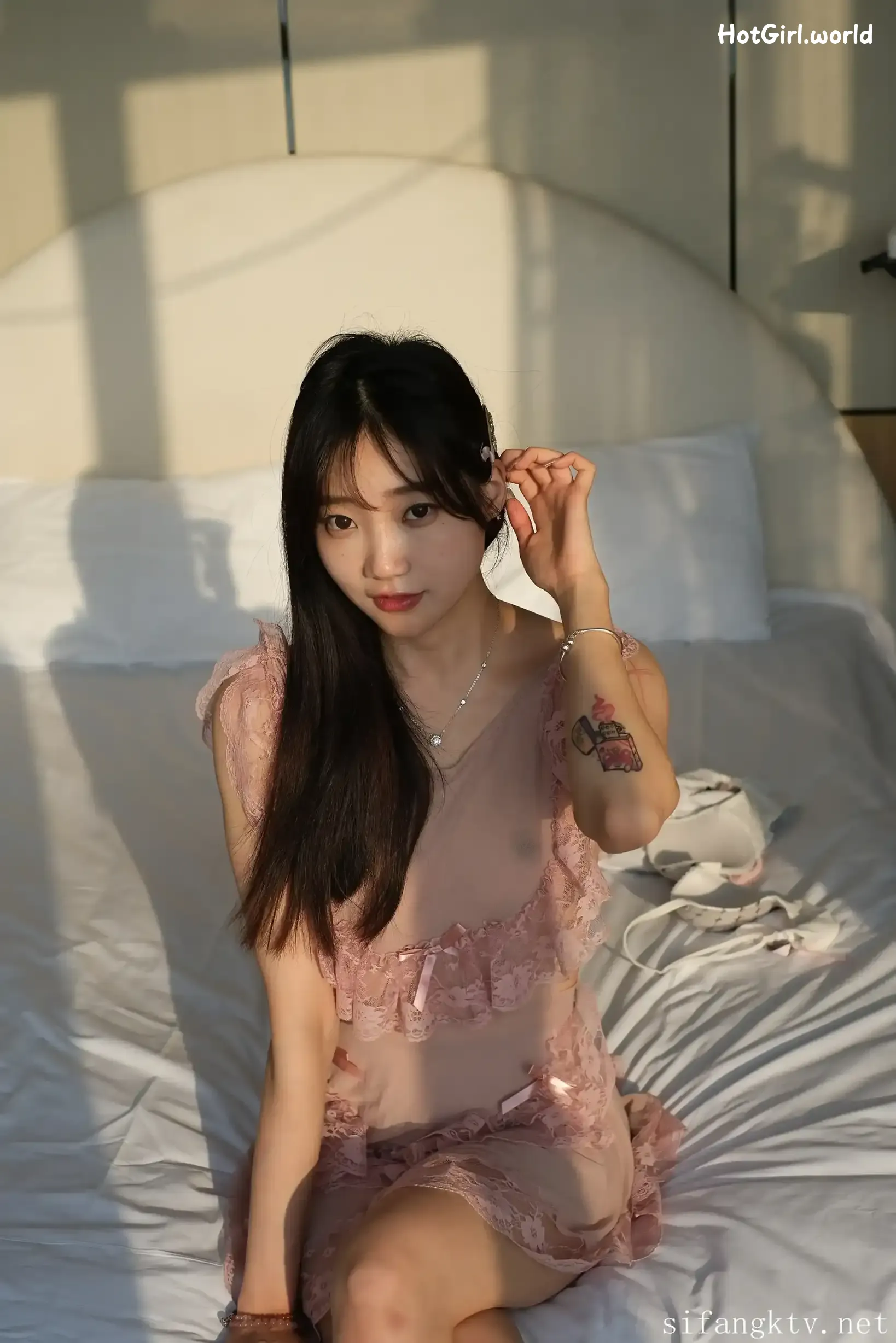 希威社-Photography-小初-福利私拍-暮光 第50张图