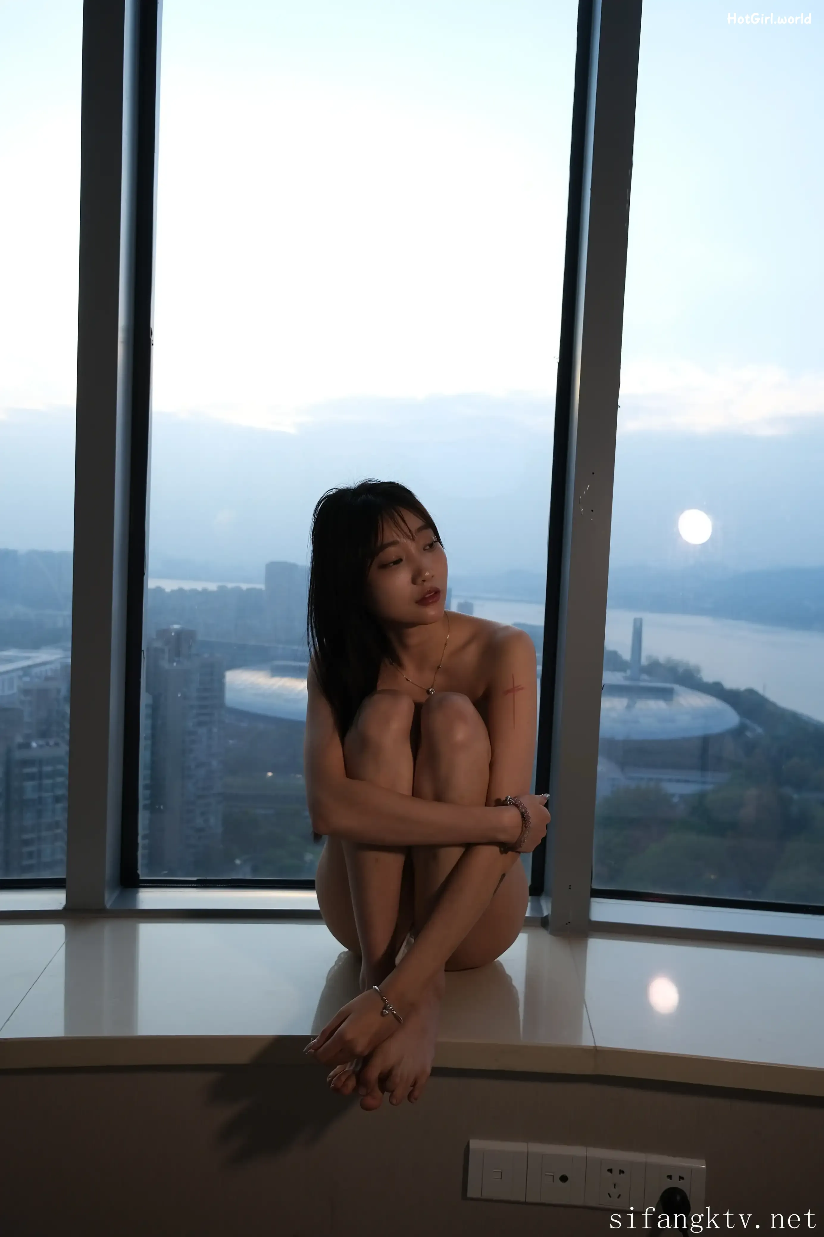 希威社-Photography-小初-福利私拍-暮光 第145张图