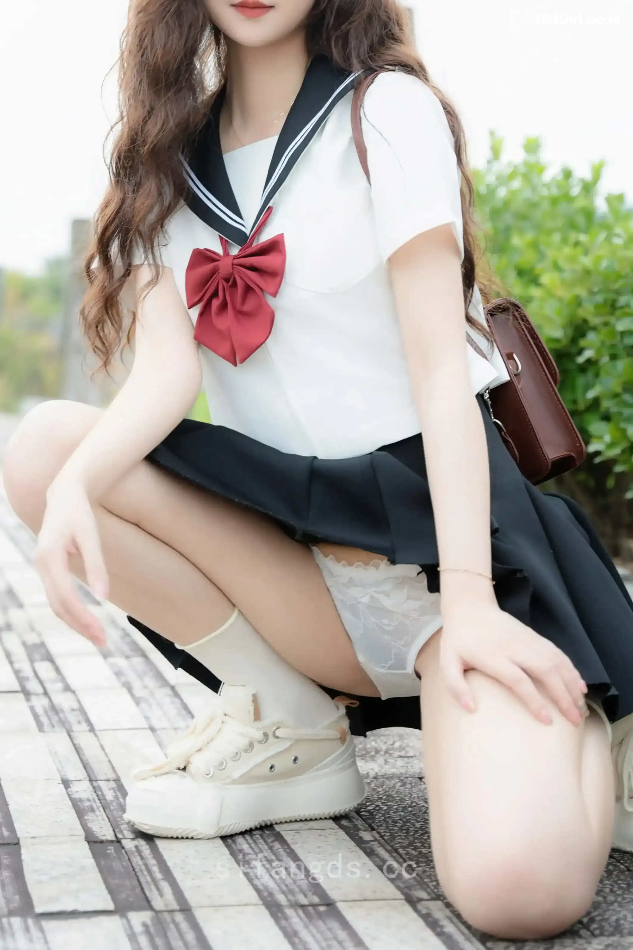 XR Uncensored-拍黄瓜-R18-秀人网模特-纯真与活力的完美结合 第29张图