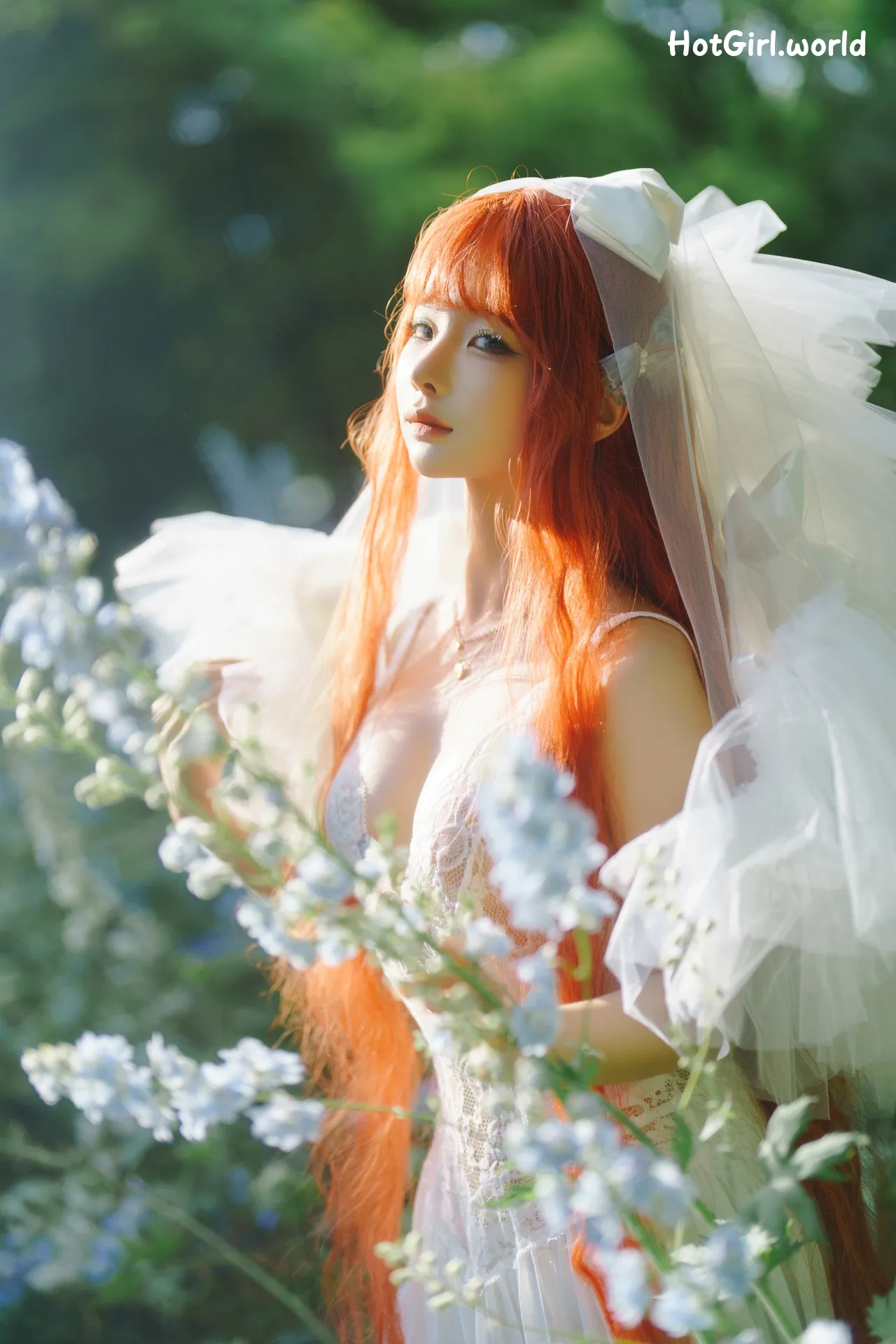 Coser-蠢沫沫-chunmomo-花丛婚纱 第1张图