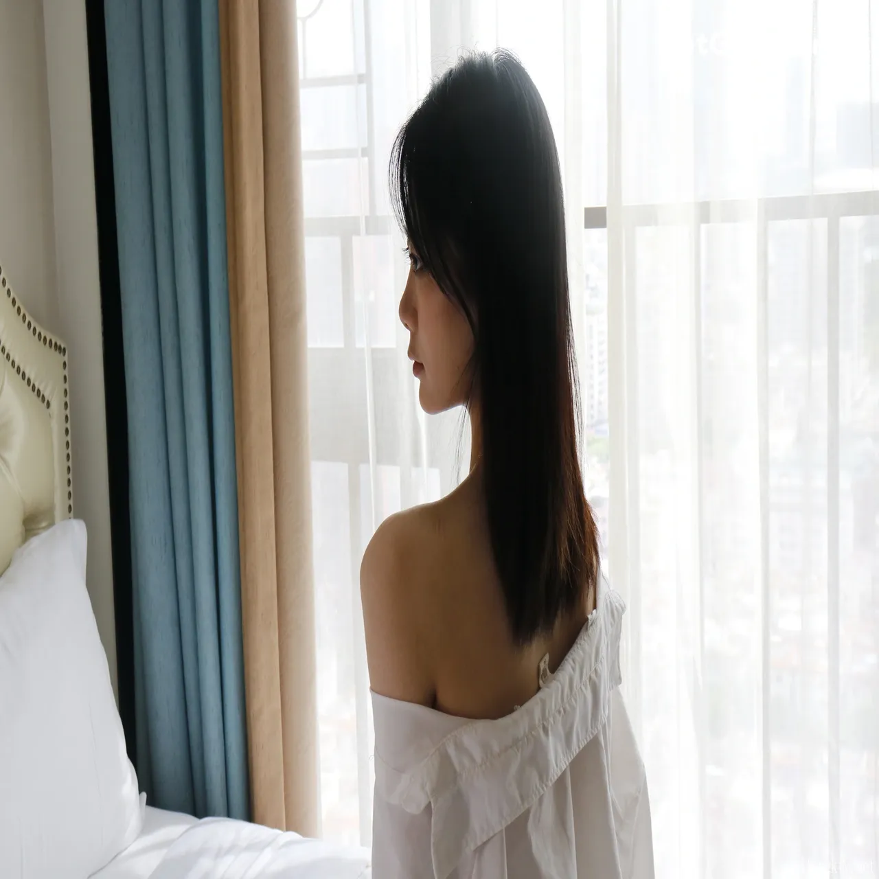 XR Uncensored-谢小蒽-R18-秀人网模特-窗边的私语 第5张图 XR Uncensored-谢小蒽-R18-秀人网模特-窗边的私语 第5张图
