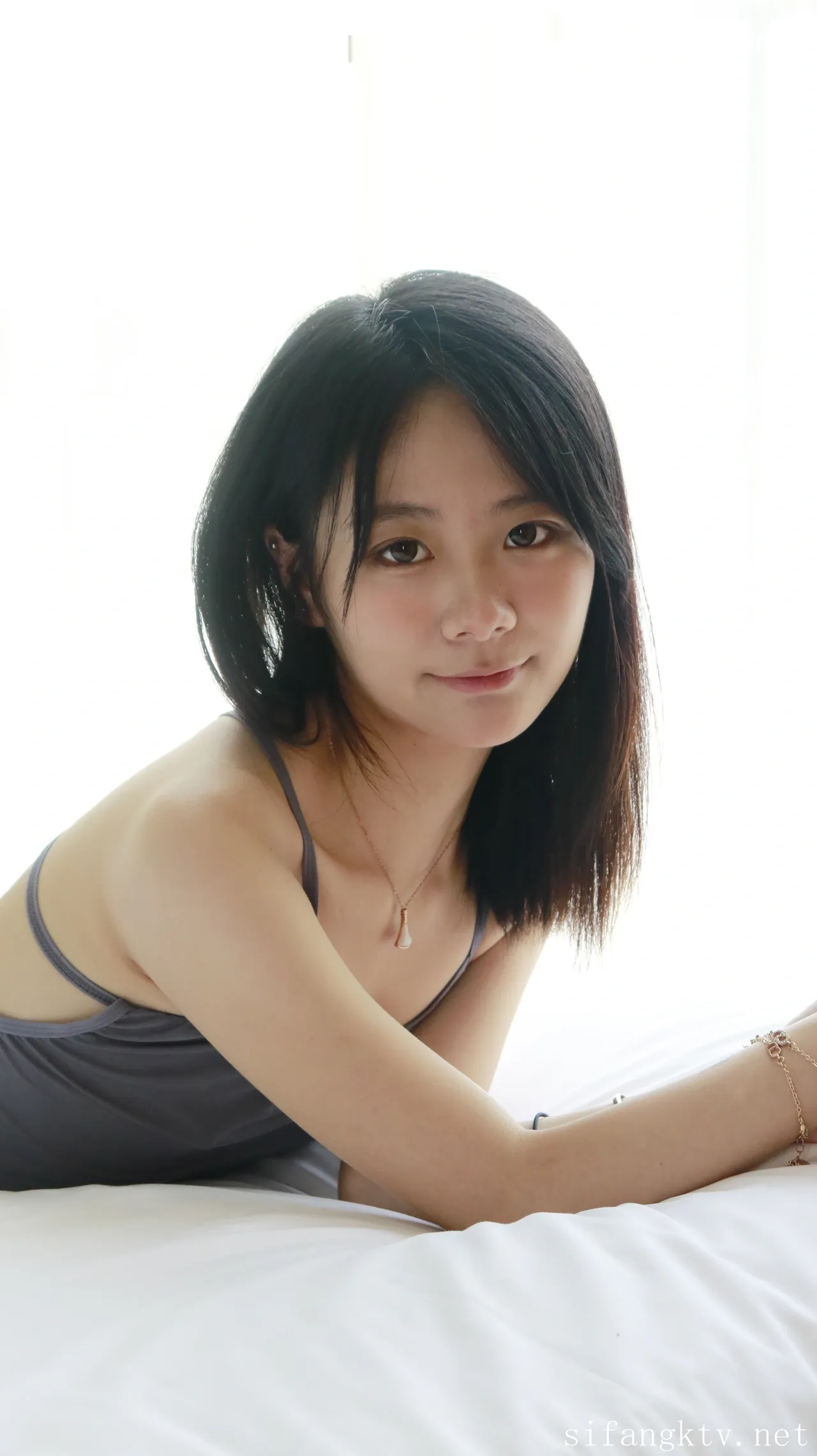 XR Uncensored-谢小蒽-R18-秀人网模特-窗边的私语 第94张图 XR Uncensored-谢小蒽-R18-秀人网模特-窗边的私语 第94张图