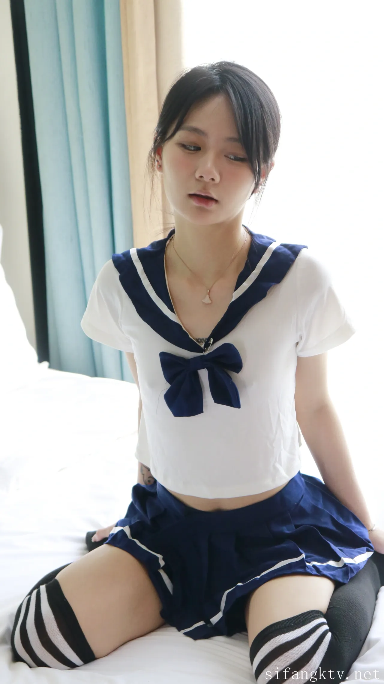 XR Uncensored-谢小蒽-R18-秀人网模特-窗边的私语 第163张图 XR Uncensored-谢小蒽-R18-秀人网模特-窗边的私语 第163张图