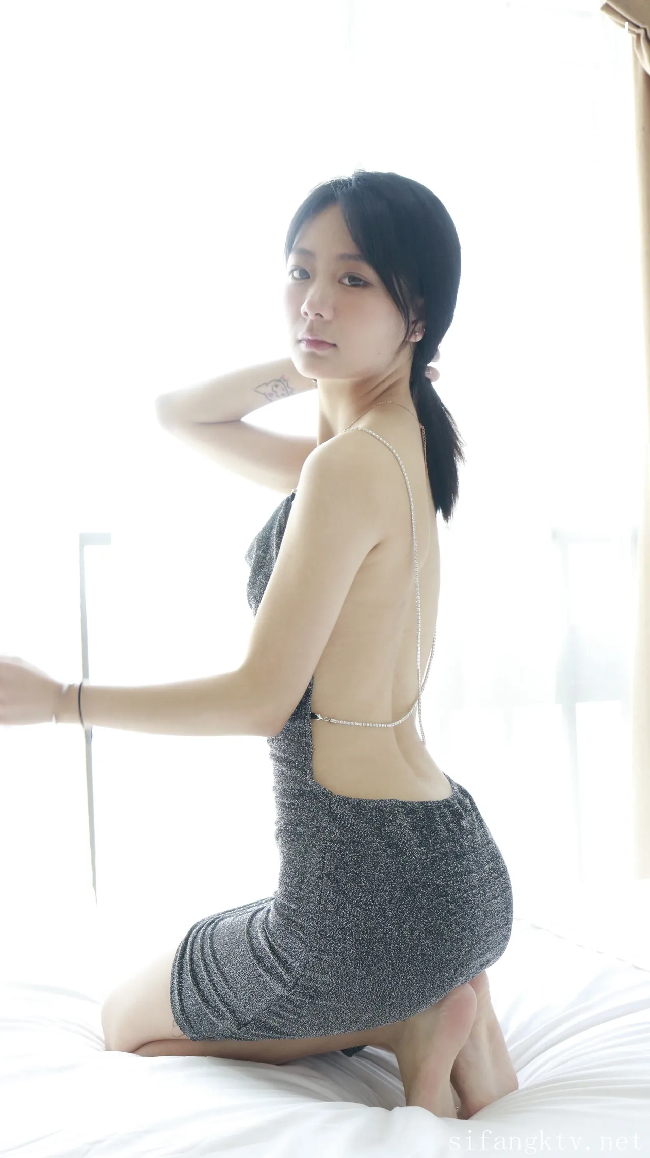 XR Uncensored-谢小蒽-R18-秀人网模特-窗边的私语 第364张图 XR Uncensored-谢小蒽-R18-秀人网模特-窗边的私语 第364张图