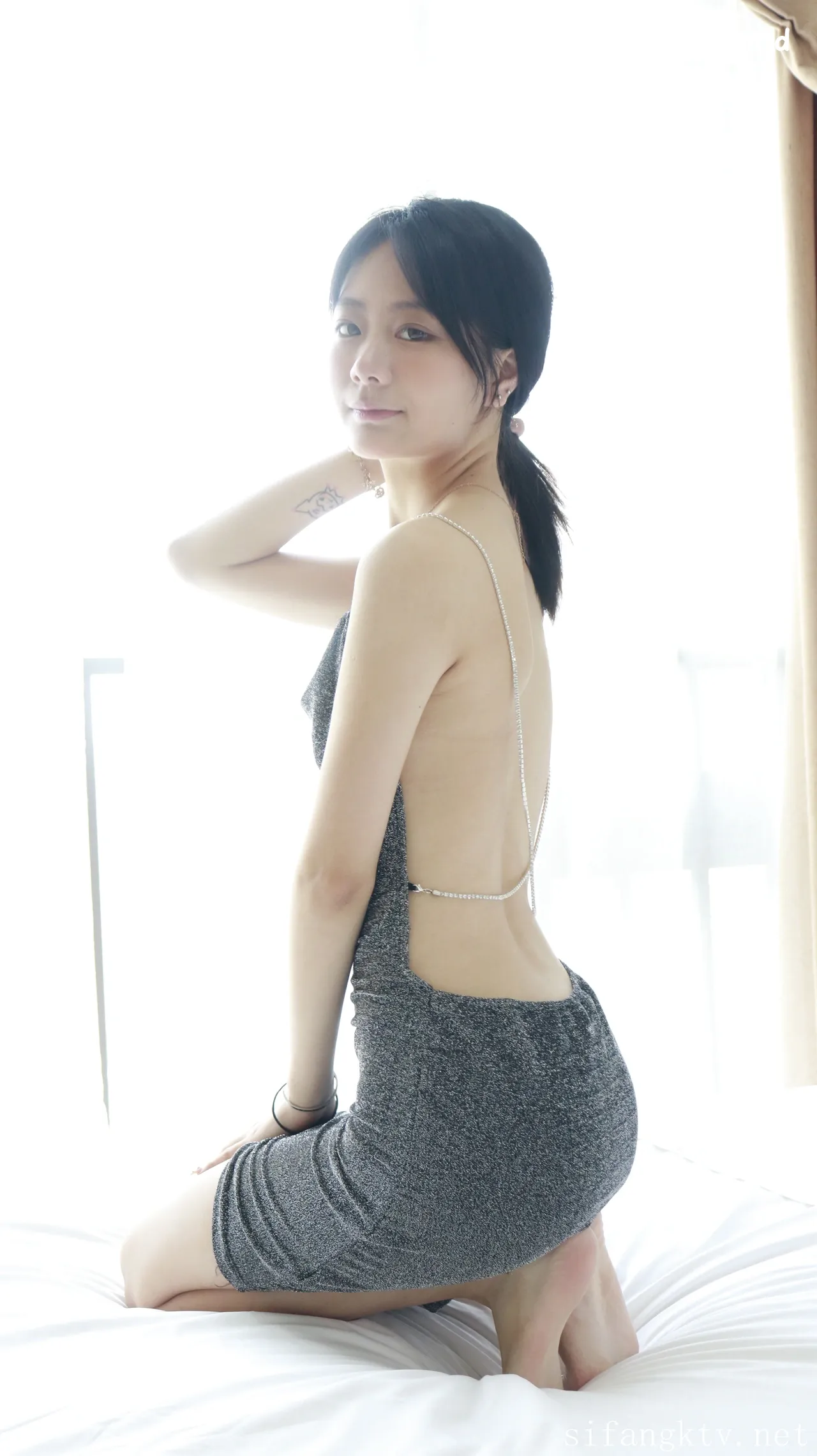 XR Uncensored-谢小蒽-R18-秀人网模特-窗边的私语 第366张图 XR Uncensored-谢小蒽-R18-秀人网模特-窗边的私语 第366张图