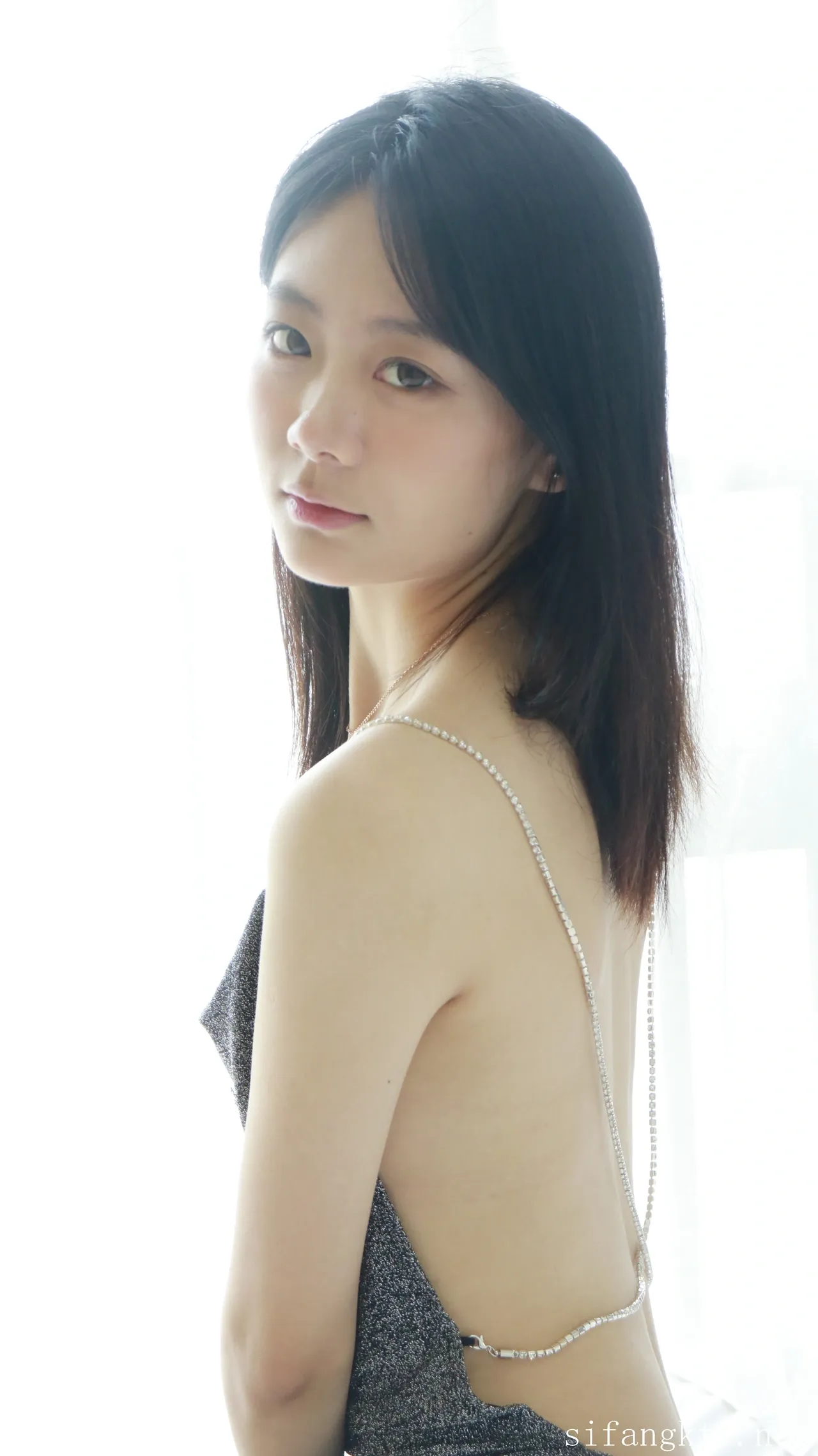 XR Uncensored-谢小蒽-R18-秀人网模特-窗边的私语 第391张图 XR Uncensored-谢小蒽-R18-秀人网模特-窗边的私语 第391张图