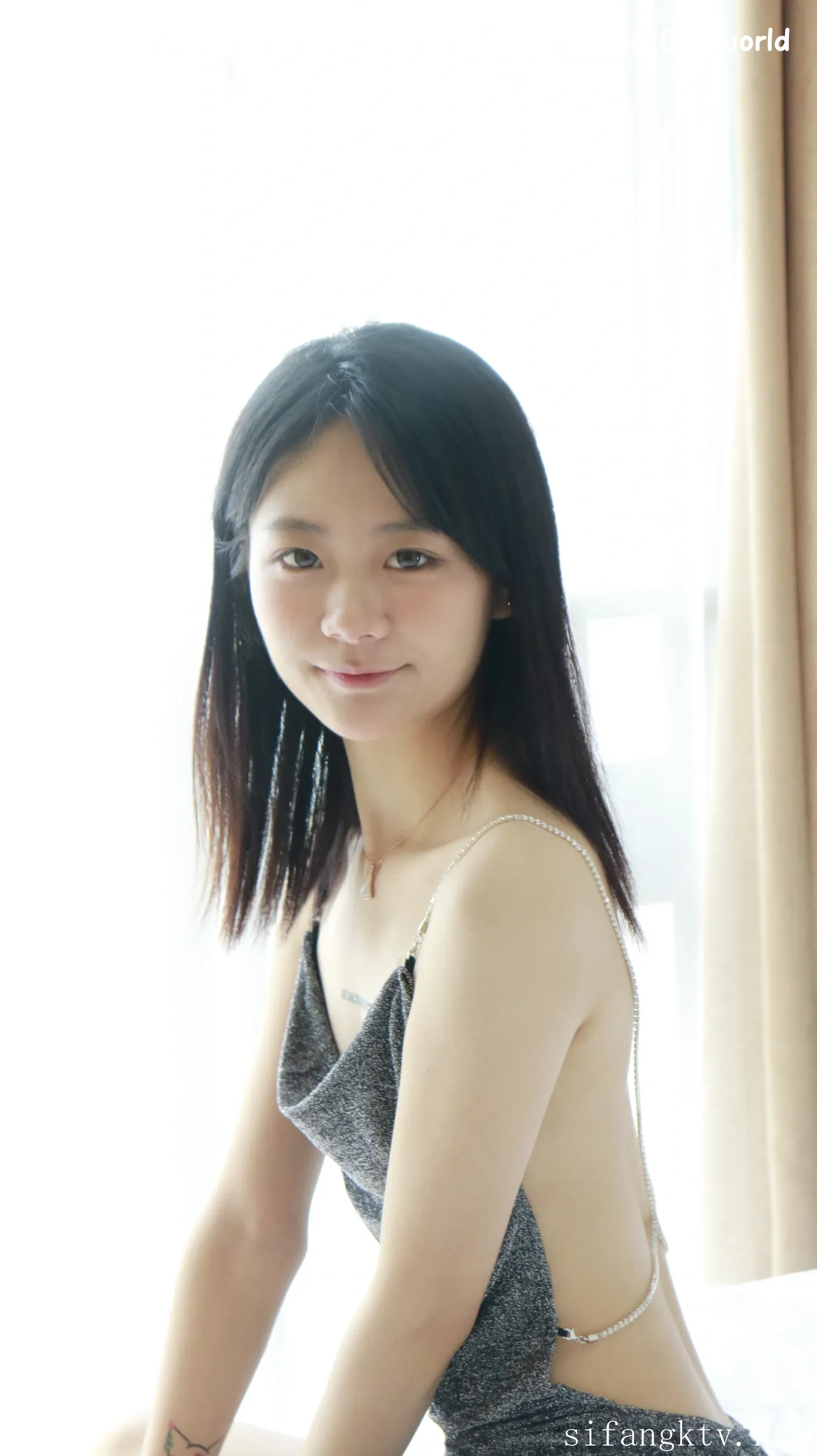 XR Uncensored-谢小蒽-R18-秀人网模特-窗边的私语 第394张图 XR Uncensored-谢小蒽-R18-秀人网模特-窗边的私语 第394张图