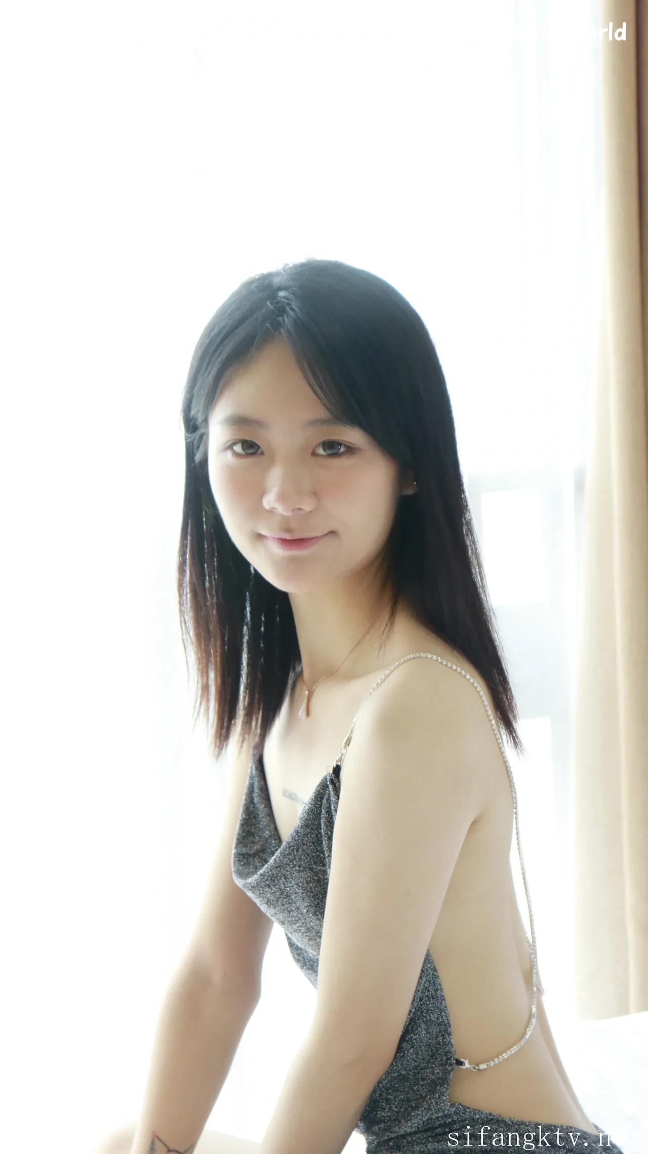XR Uncensored-谢小蒽-R18-秀人网模特-窗边的私语 第395张图 XR Uncensored-谢小蒽-R18-秀人网模特-窗边的私语 第395张图