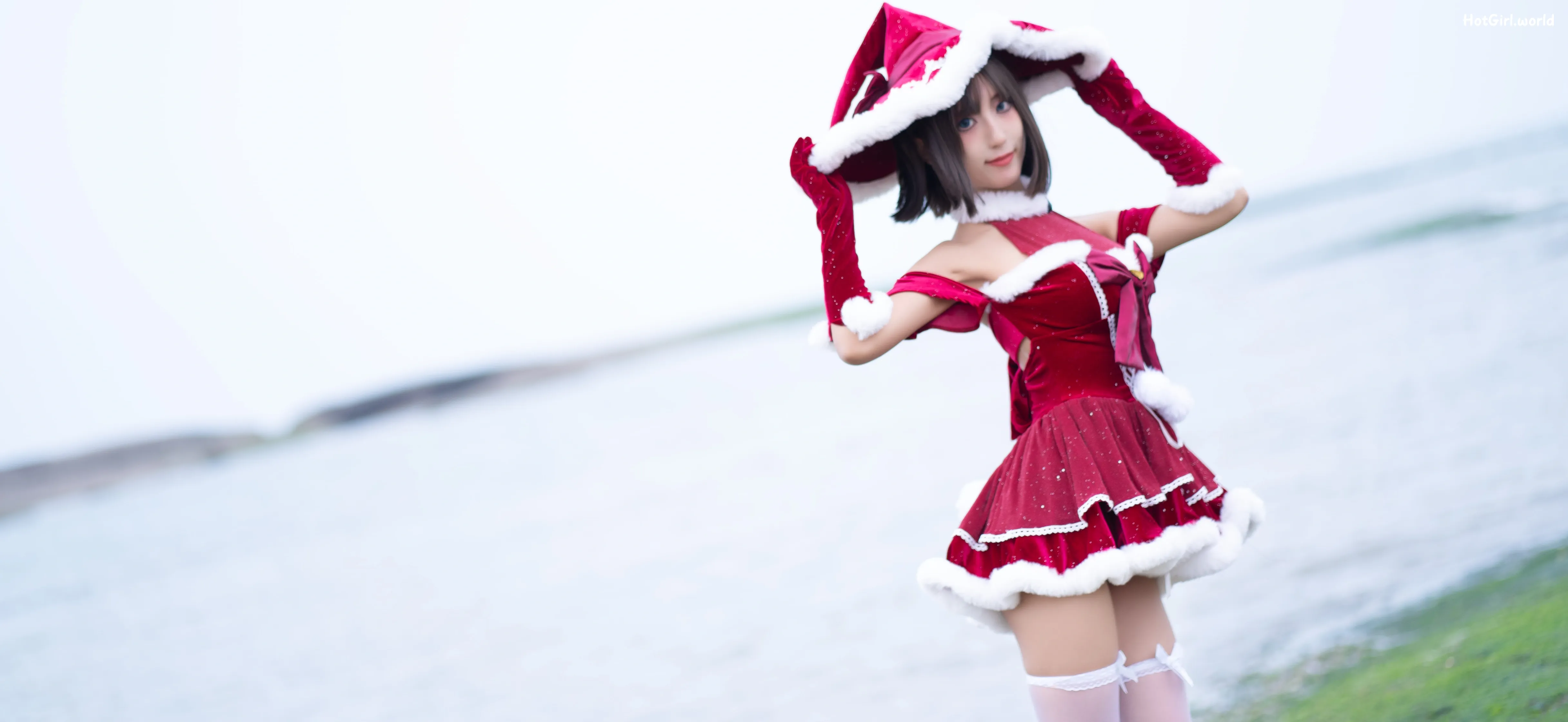 Coser-职业奶妈三水子-圣诞小裙子 第3张图