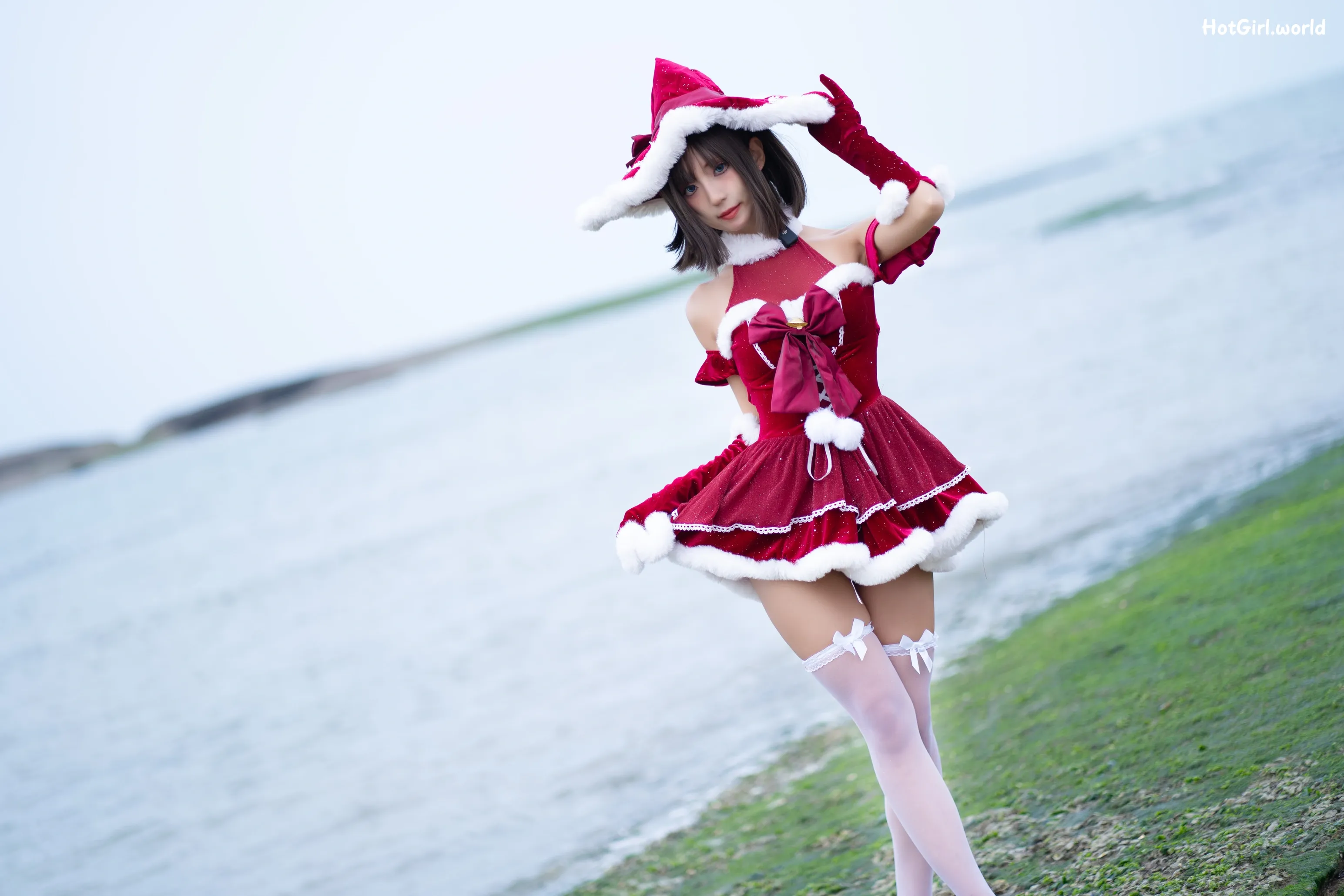 Coser-职业奶妈三水子-圣诞小裙子 第4张图