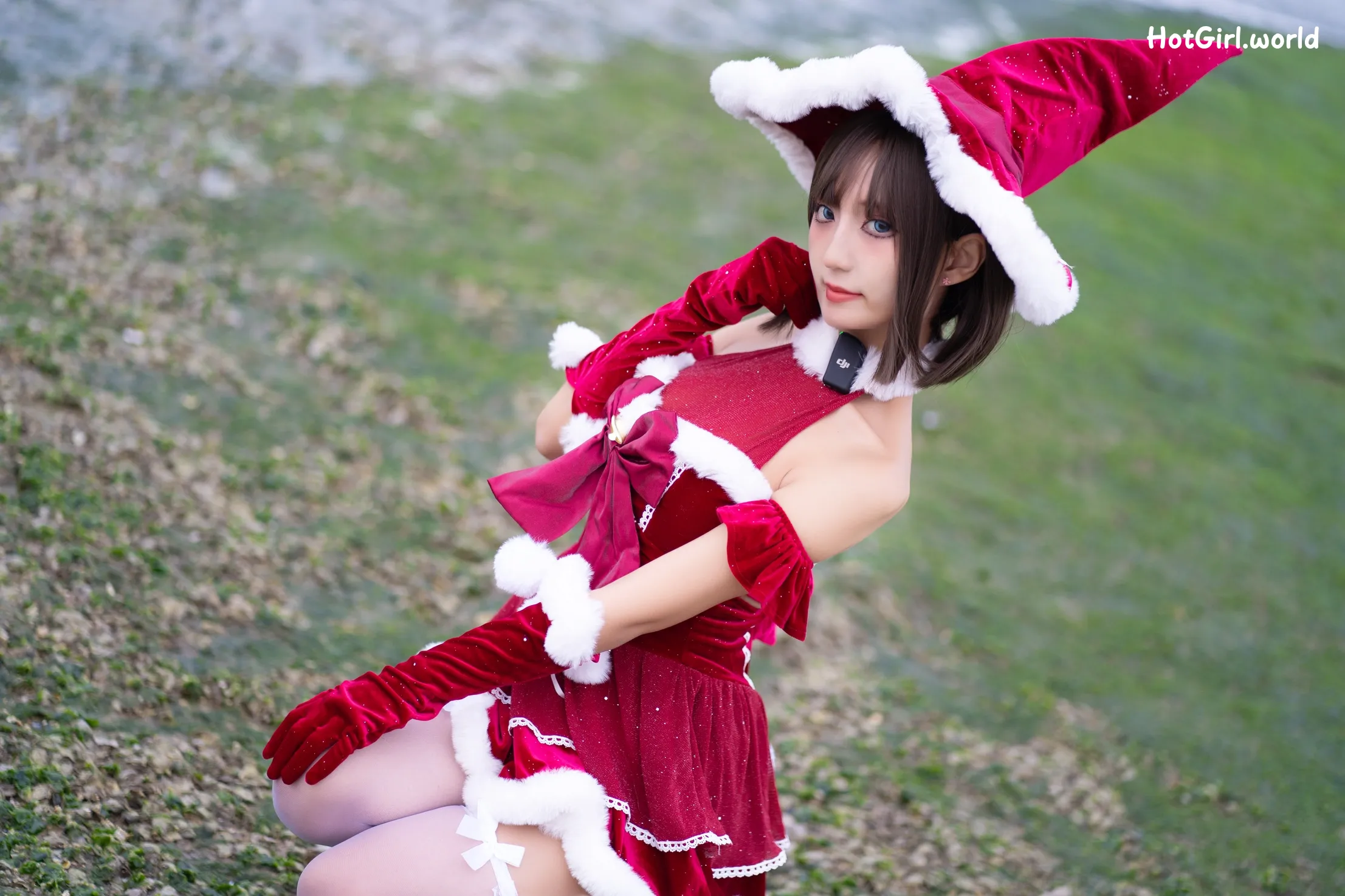 Coser-职业奶妈三水子-圣诞小裙子 第5张图