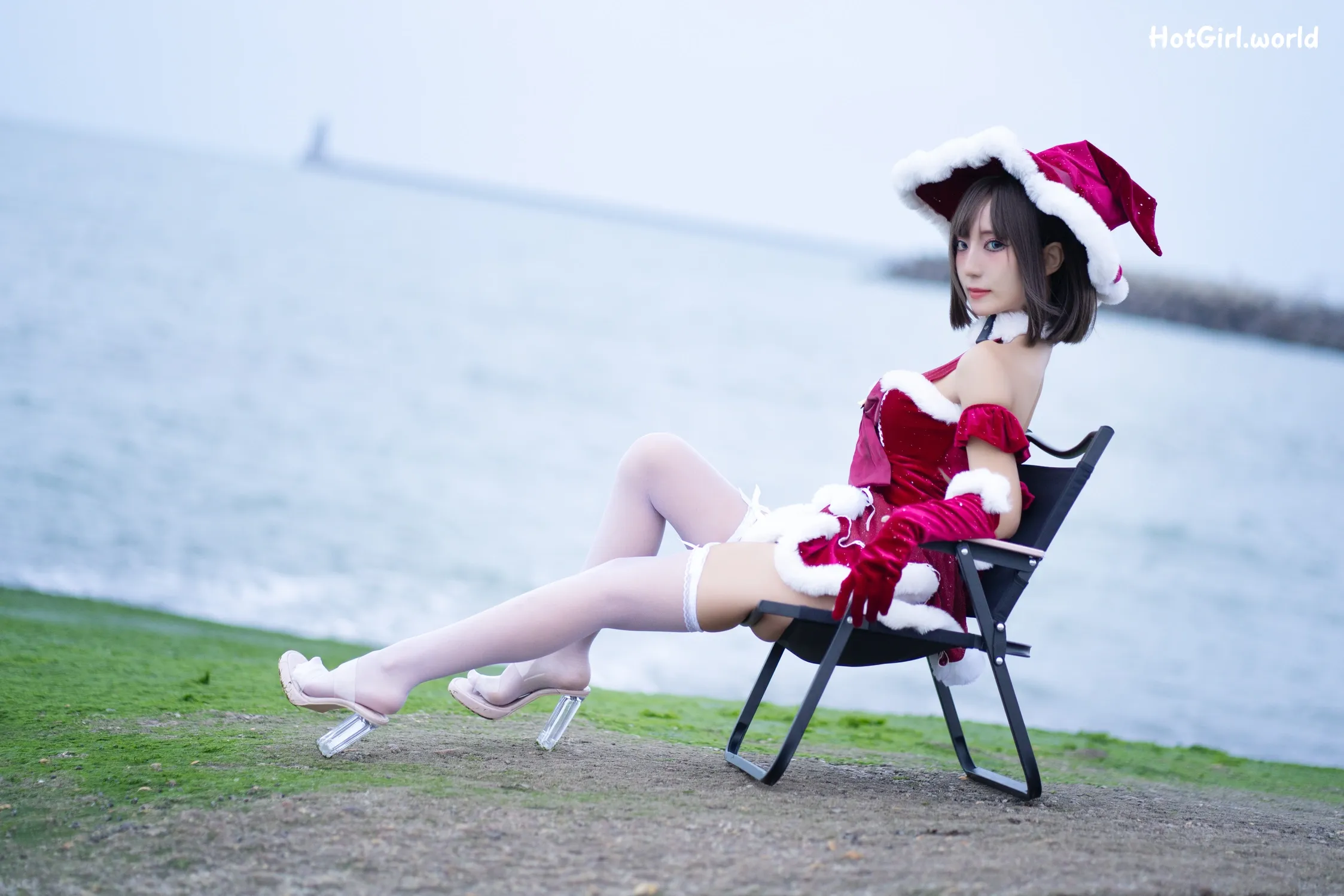 Coser-职业奶妈三水子-圣诞小裙子 第14张图