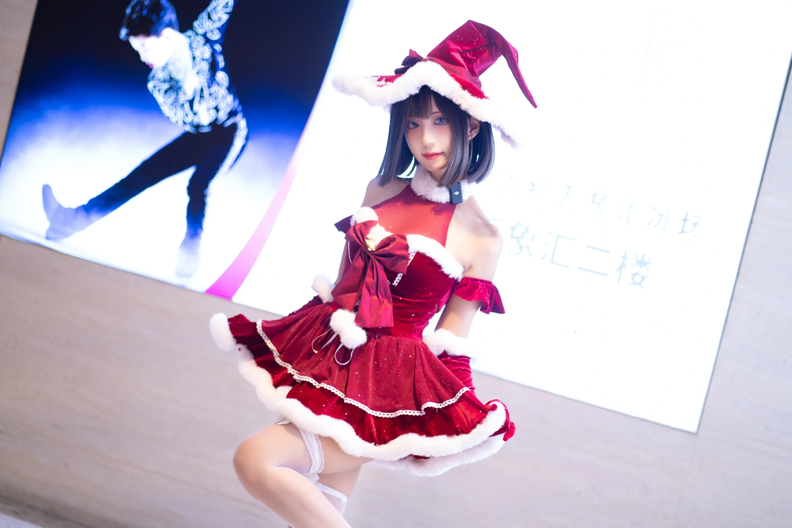 Coser-职业奶妈三水子-圣诞小裙子 第24张图