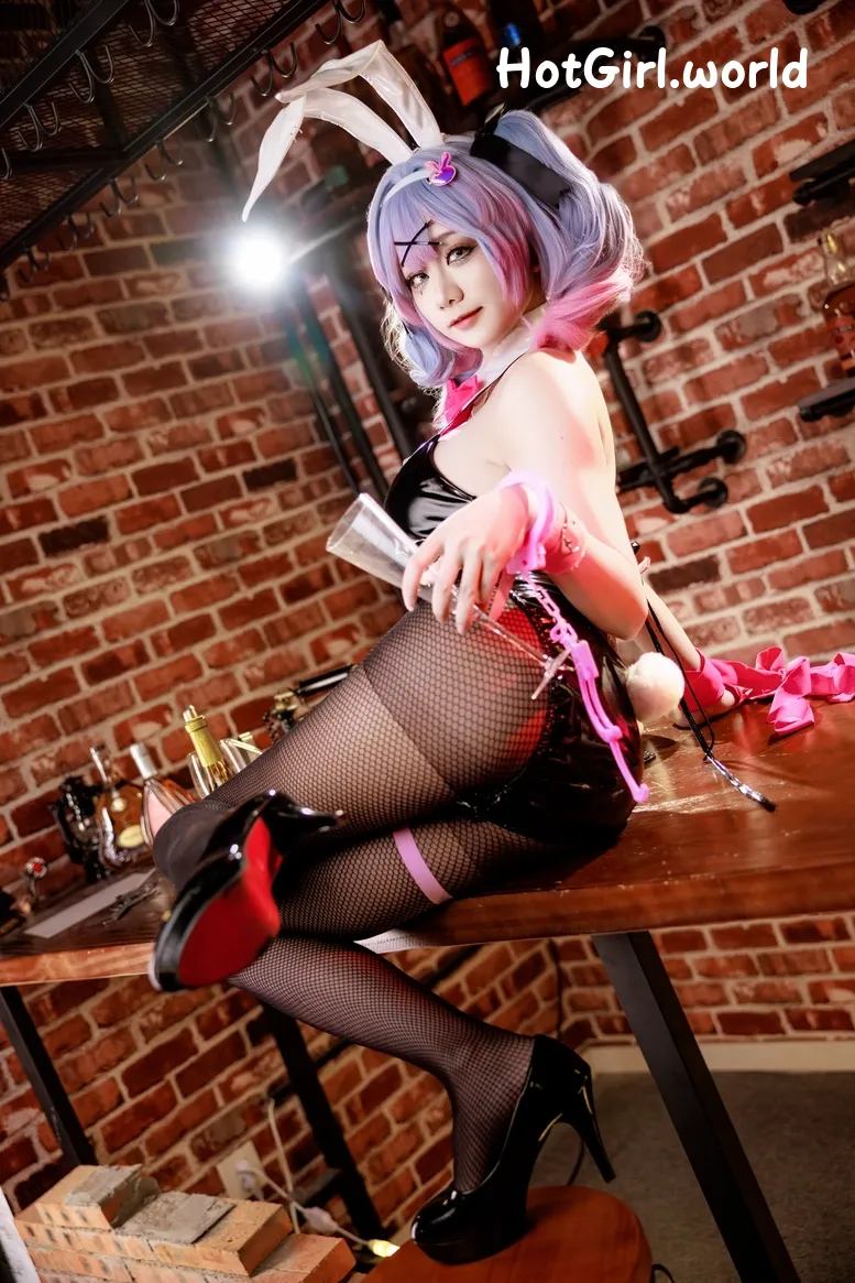 Coser-阿雪雪-初音兔子洞 第26张图
