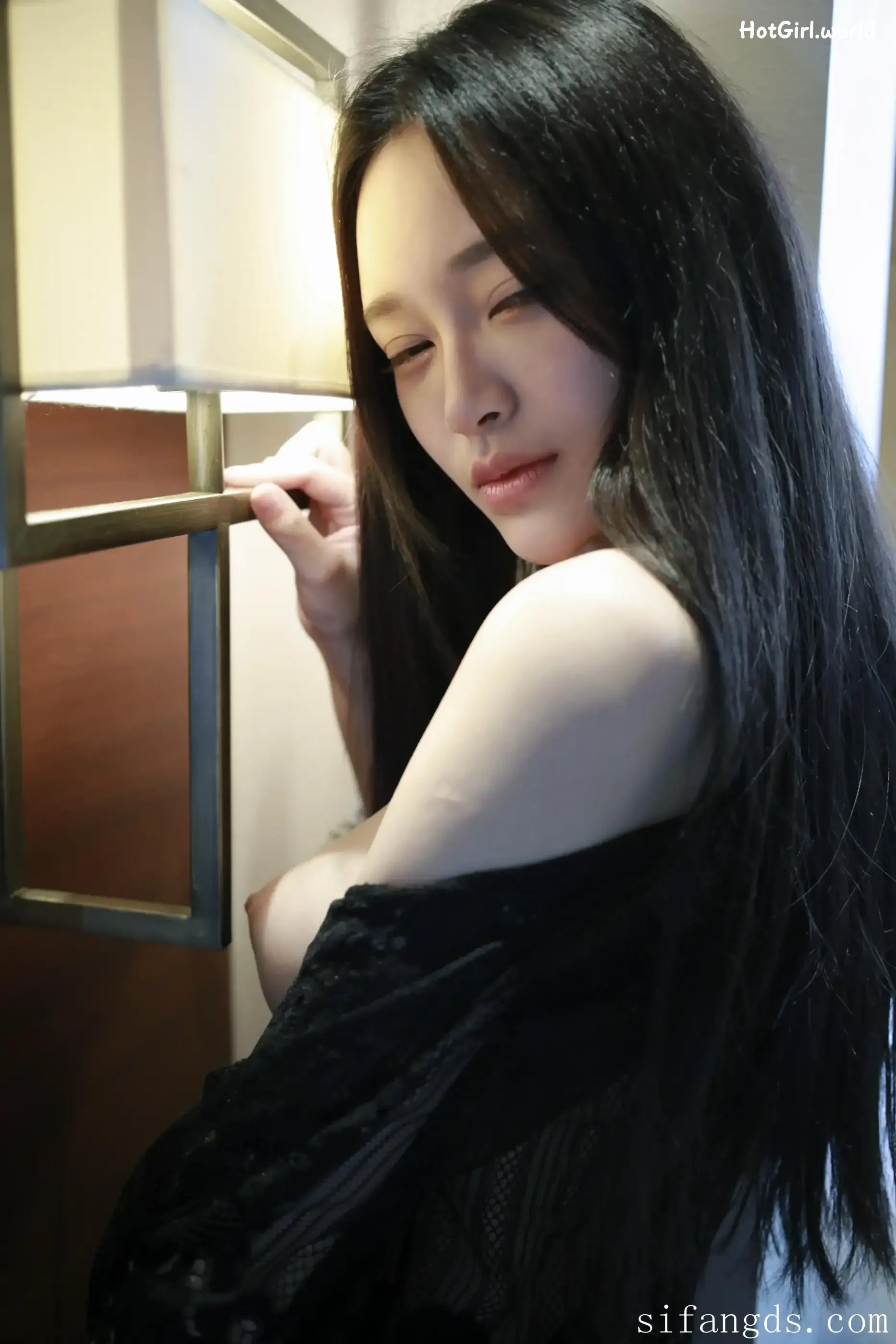 XR Uncensored-Tang Qi Er-唐琪儿-R18-秀人网模特-难掩的春色 第5张图