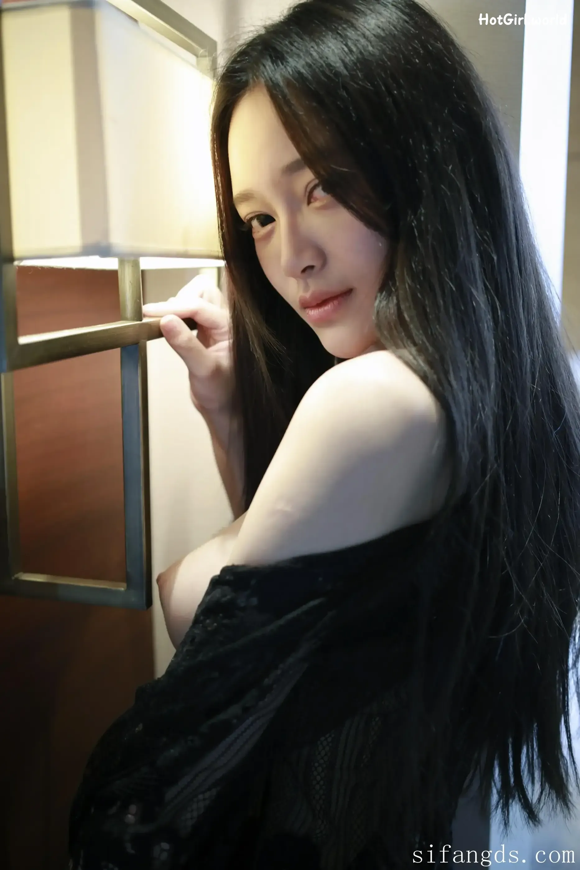 XR Uncensored-Tang Qi Er-唐琪儿-R18-秀人网模特-难掩的春色 第6张图