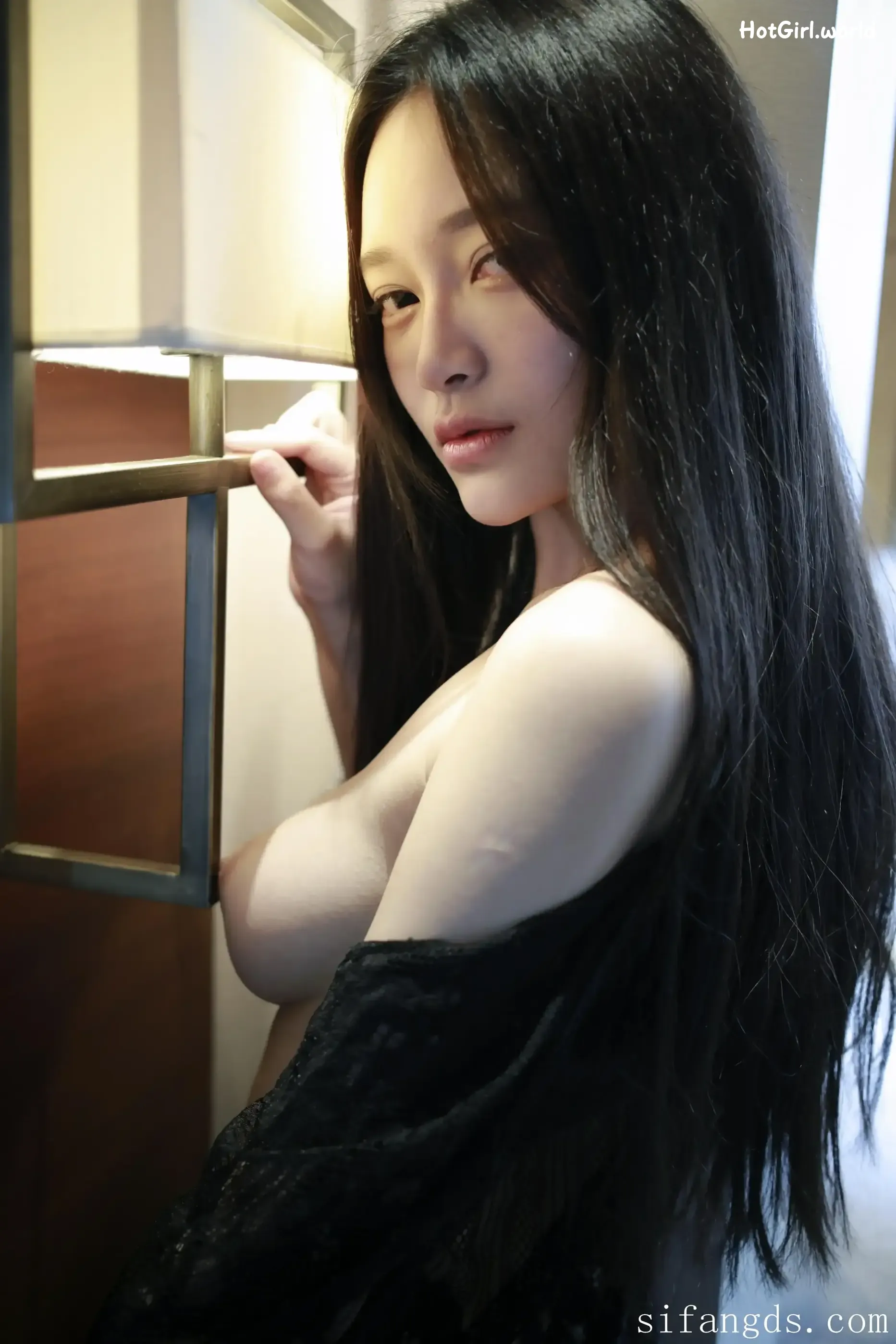 XR Uncensored-Tang Qi Er-唐琪儿-R18-秀人网模特-难掩的春色 第7张图