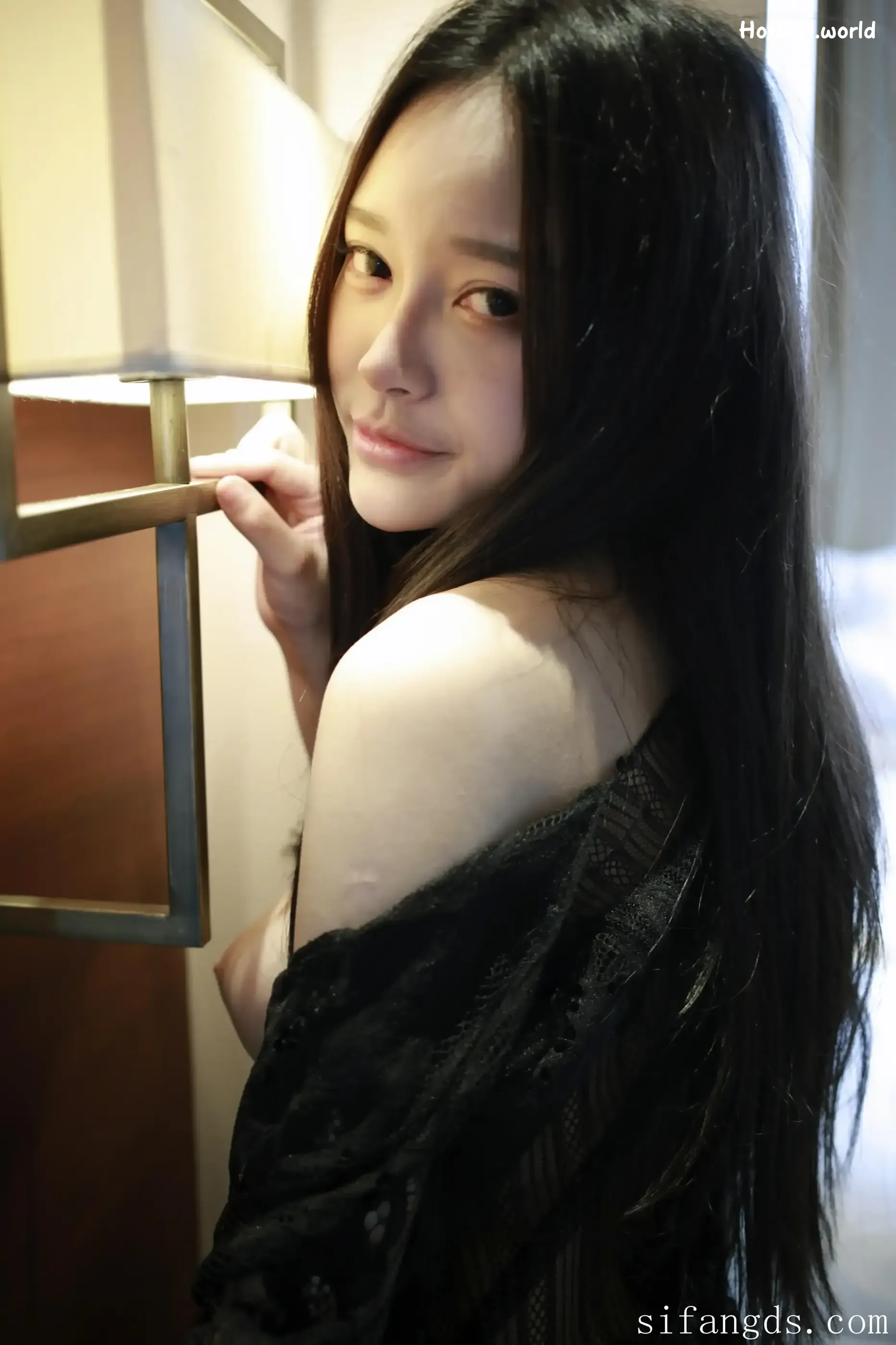 XR Uncensored-Tang Qi Er-唐琪儿-R18-秀人网模特-难掩的春色 第13张图