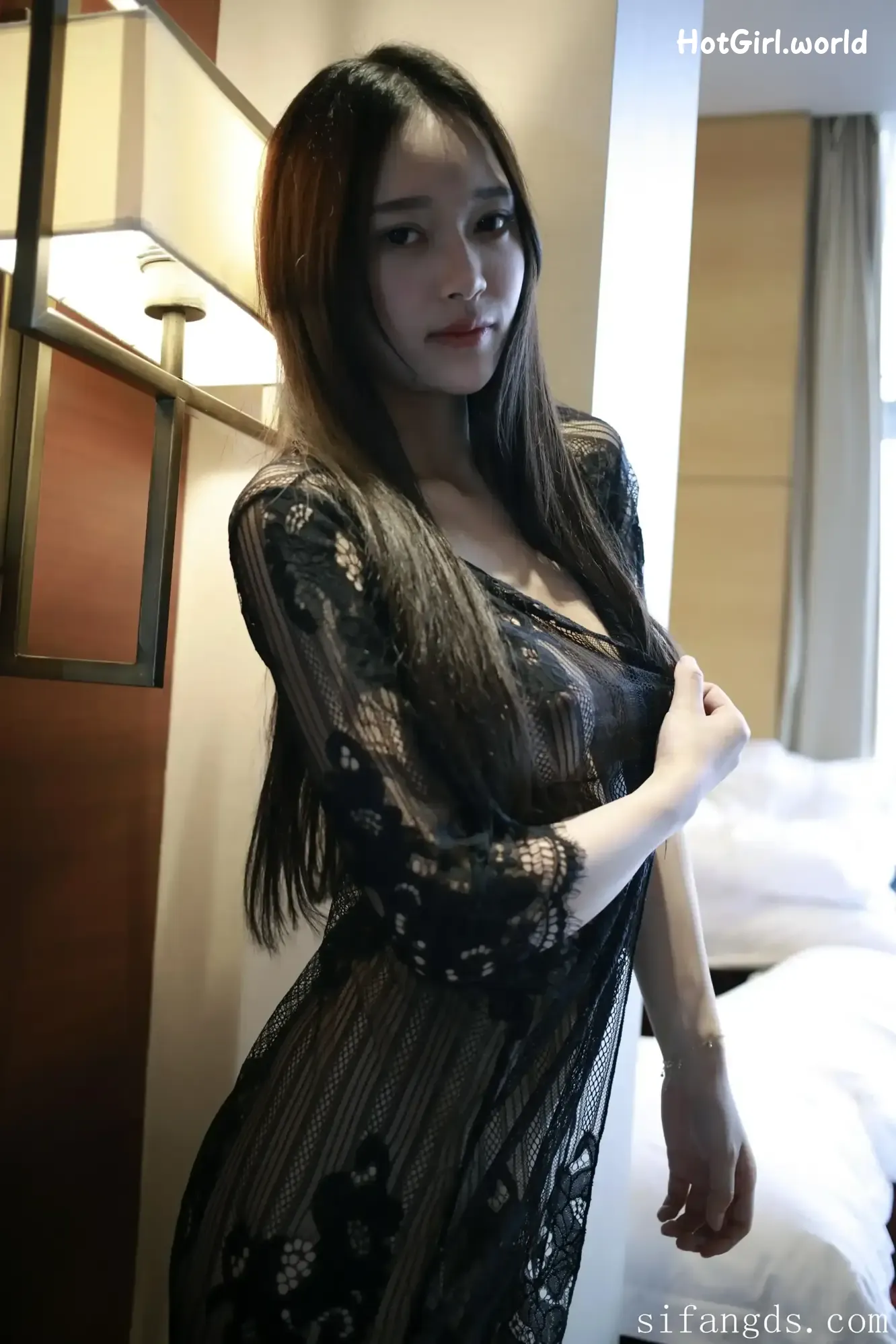 XR Uncensored-Tang Qi Er-唐琪儿-R18-秀人网模特-难掩的春色 第28张图