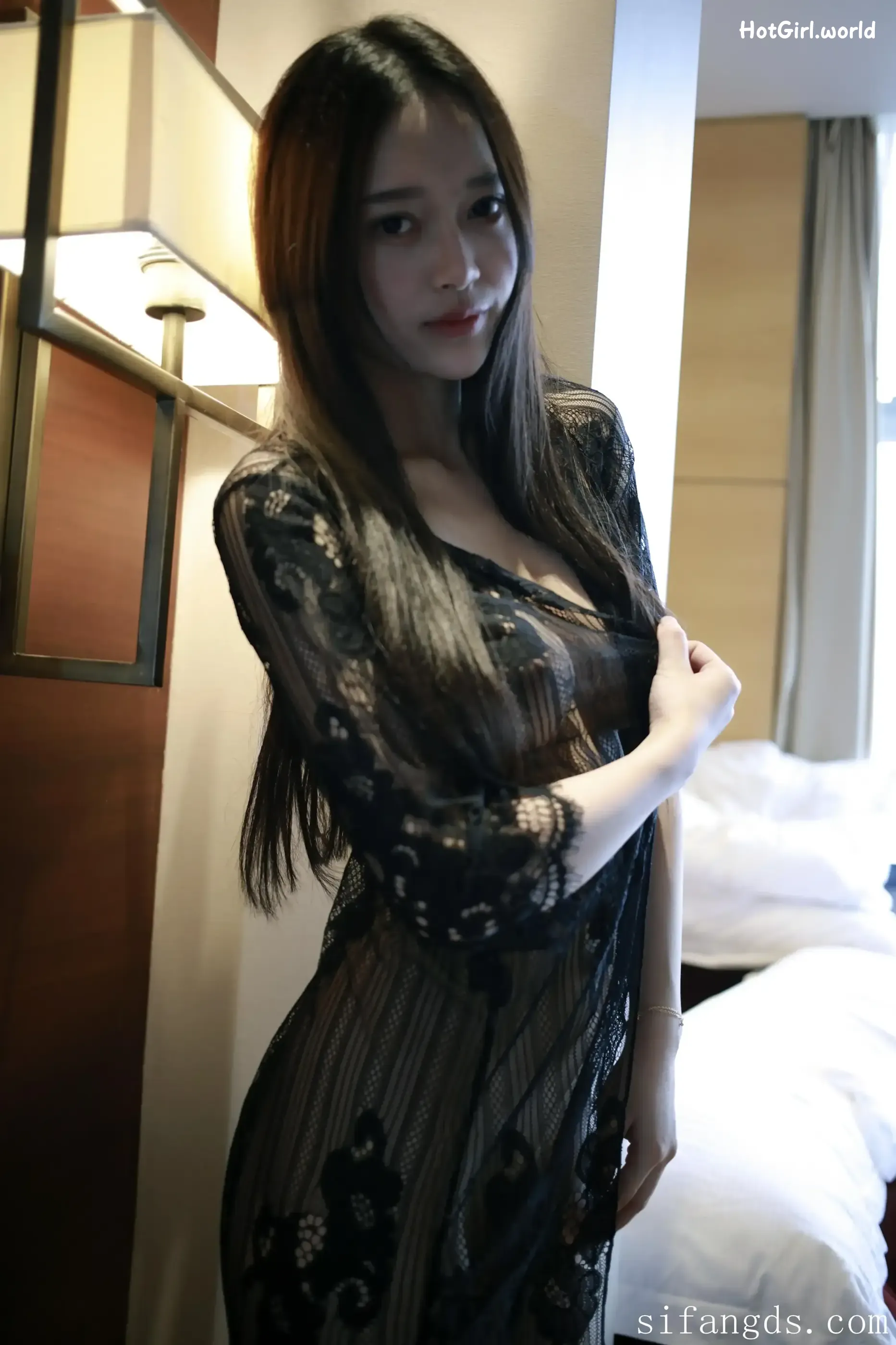 XR Uncensored-Tang Qi Er-唐琪儿-R18-秀人网模特-难掩的春色 第29张图