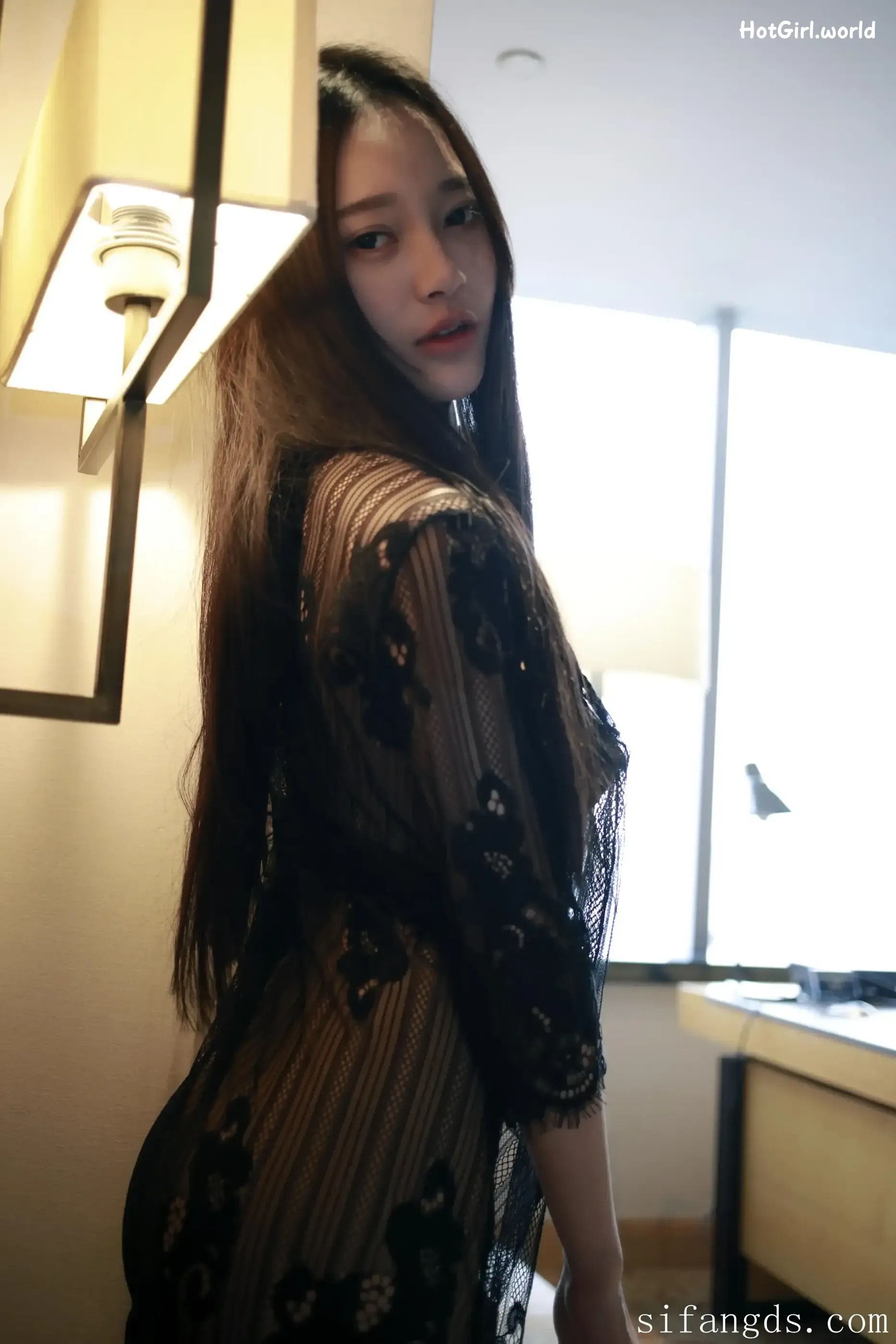 XR Uncensored-Tang Qi Er-唐琪儿-R18-秀人网模特-难掩的春色 第40张图