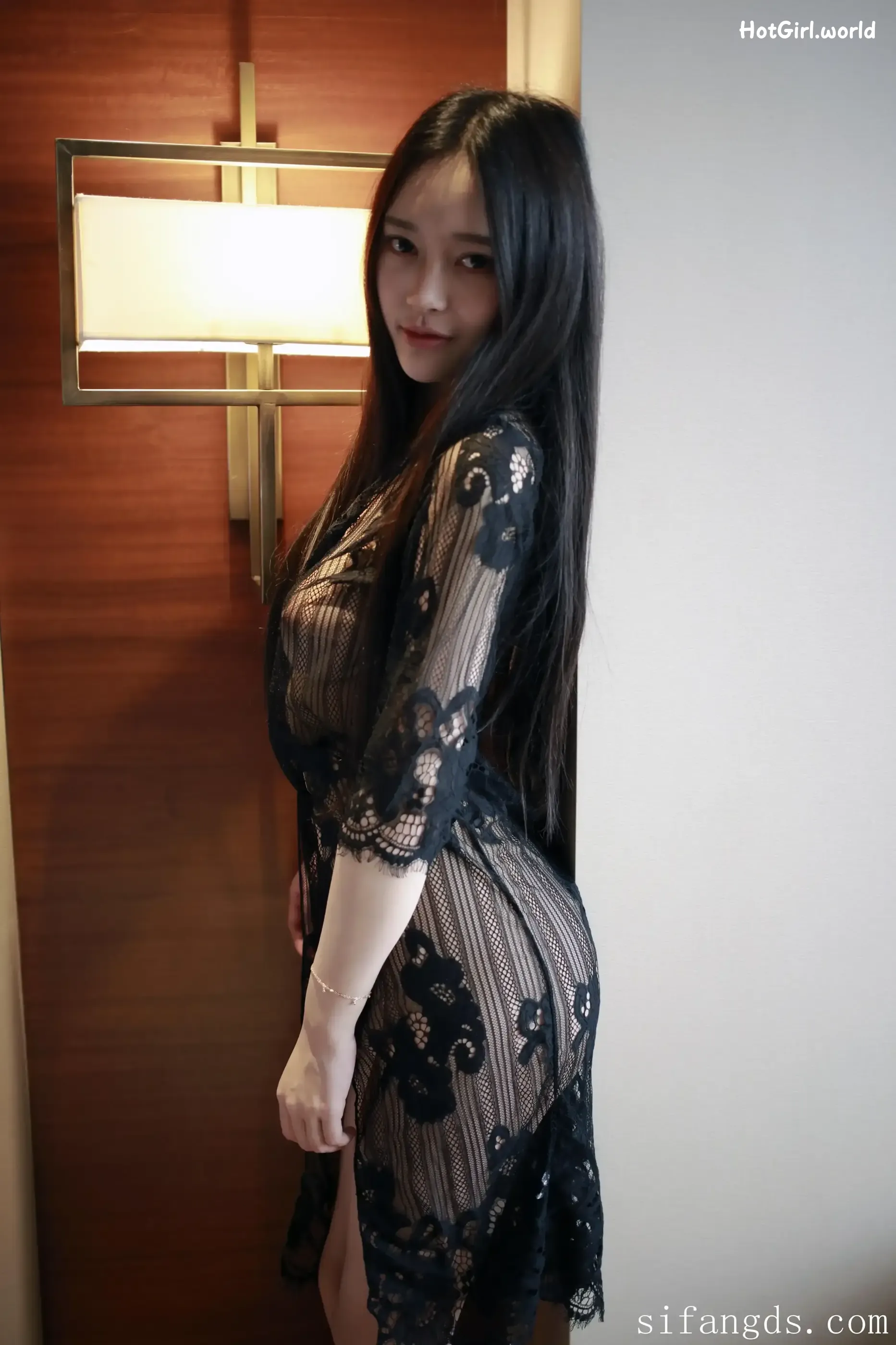 XR Uncensored-Tang Qi Er-唐琪儿-R18-秀人网模特-难掩的春色 第129张图