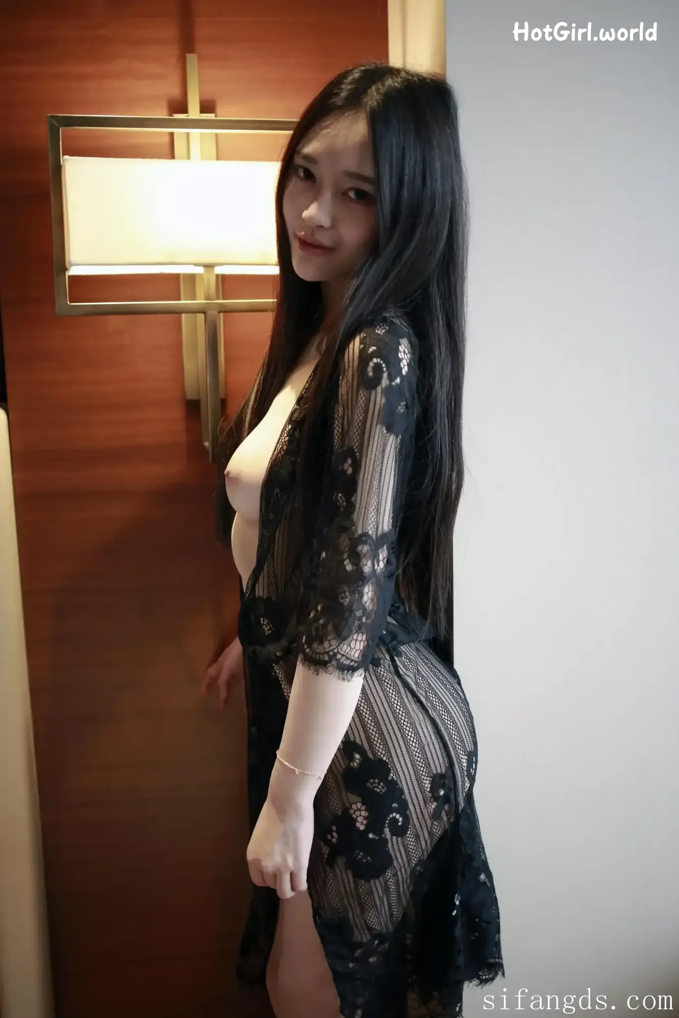XR Uncensored-Tang Qi Er-唐琪儿-R18-秀人网模特-难掩的春色 第132张图