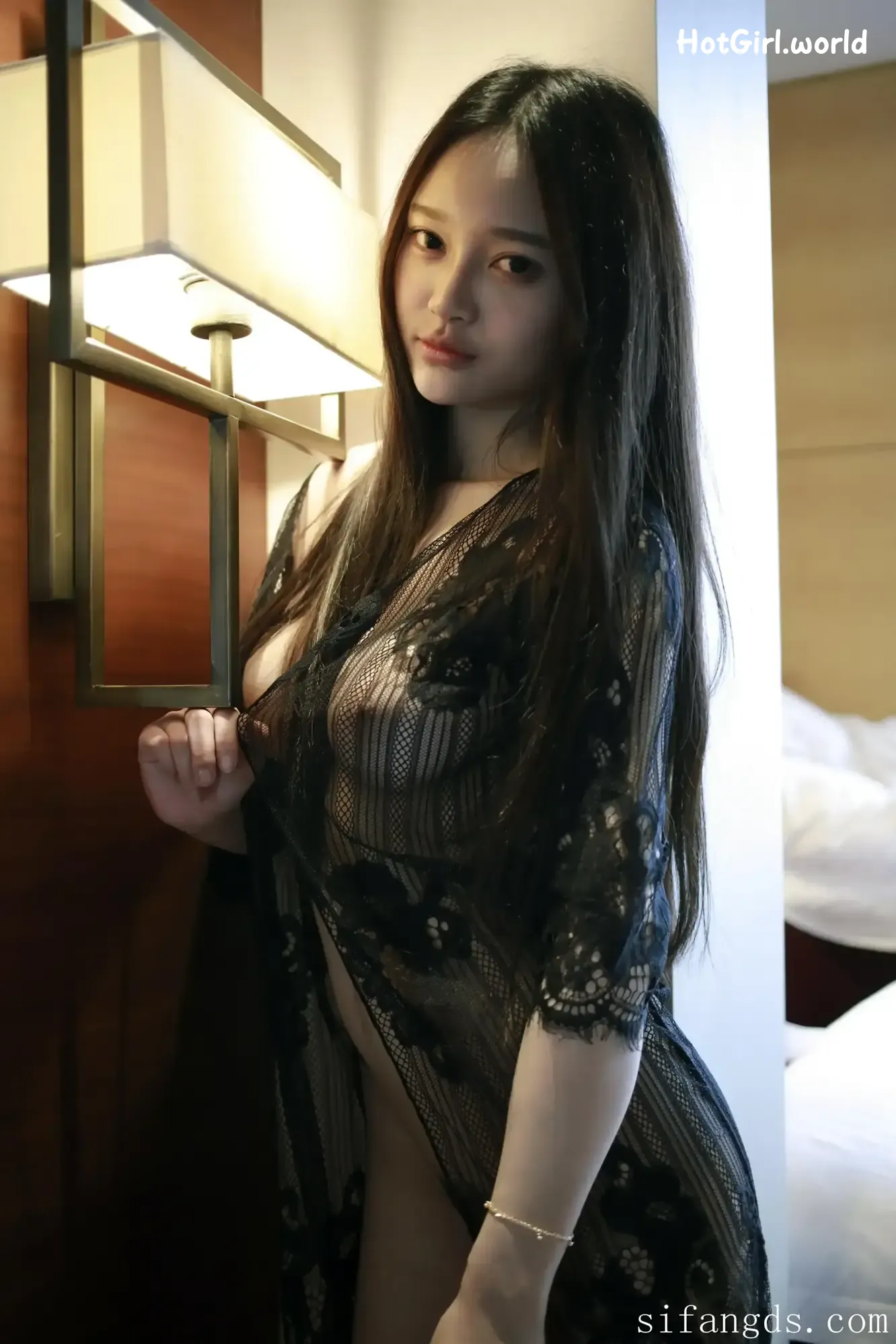 XR Uncensored-Tang Qi Er-唐琪儿-R18-秀人网模特-难掩的春色 第135张图