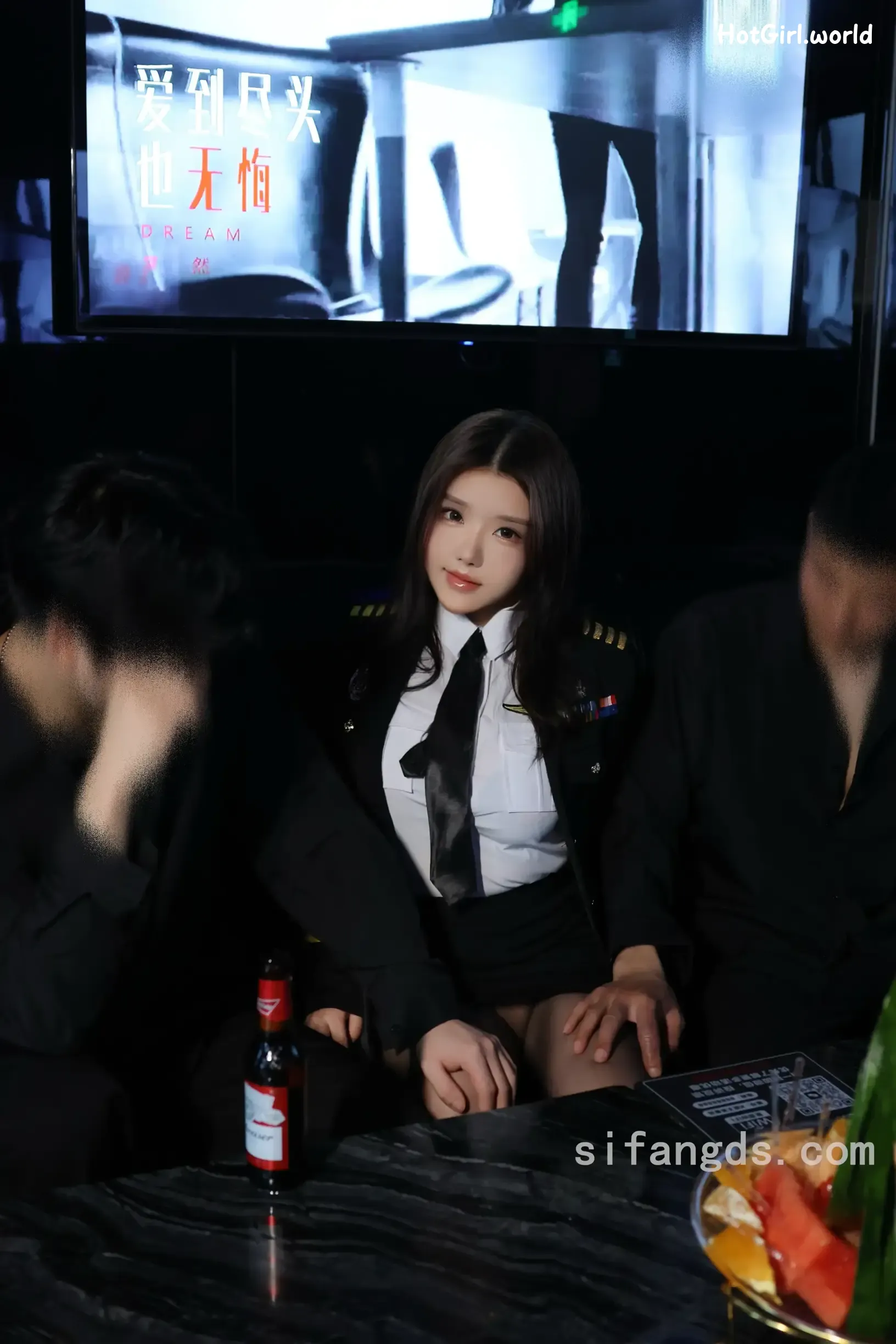 XR Uncensored-小薯条-nienie-R18-秀人网模特-KTV激情篇剧情 第16张图
