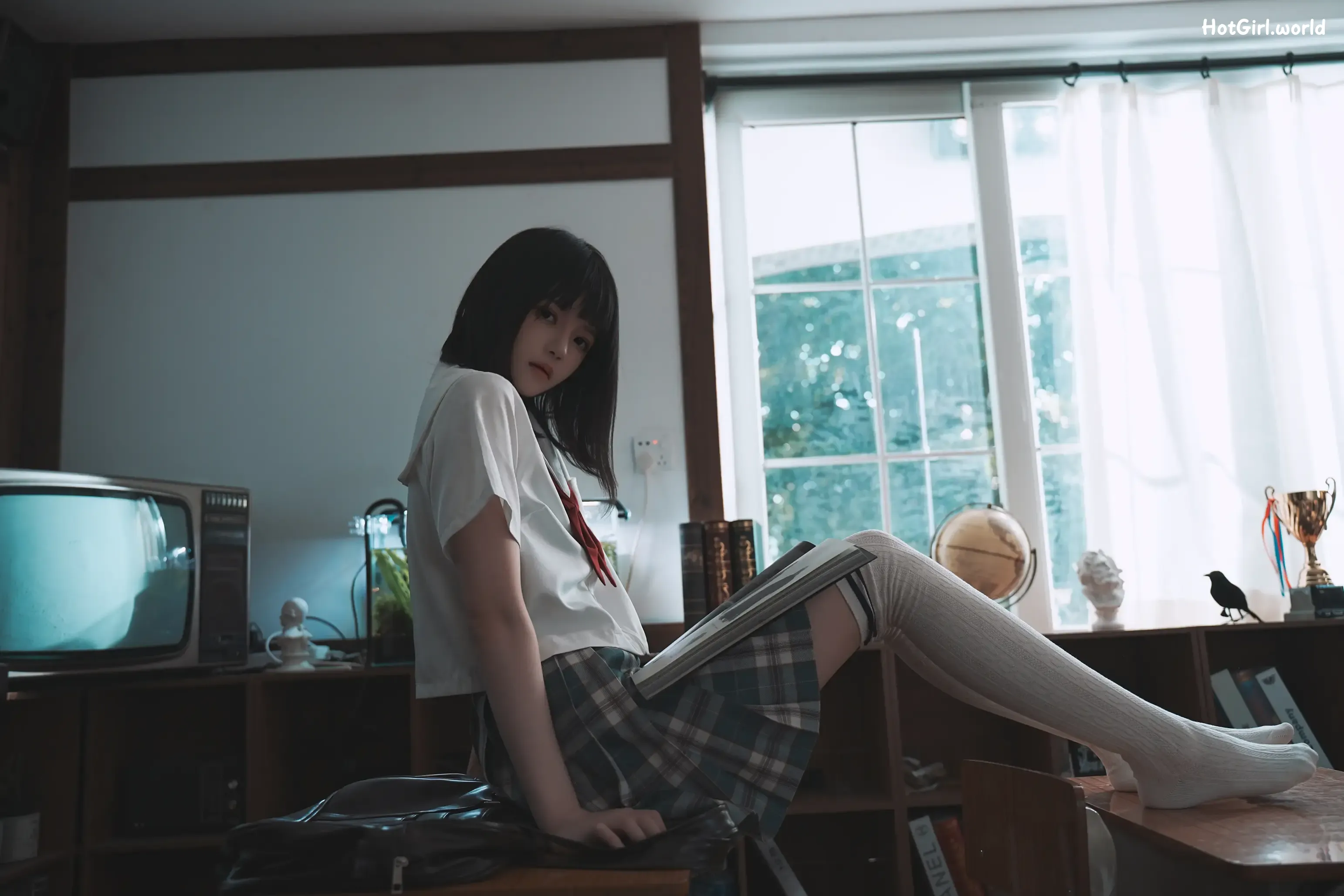 Coser-桜桃喵-教室死库水 第4张图