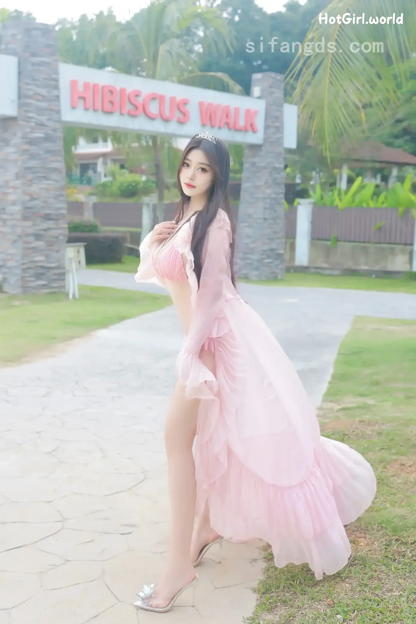 XR Uncensored-蛋蛋宝-R18-秀人网模特-粉色泳装的诱惑 第13张图