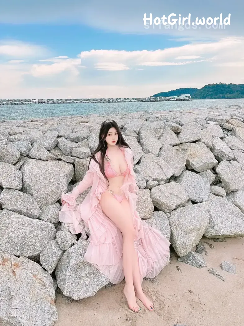 XR Uncensored-蛋蛋宝-R18-秀人网模特-粉色泳装的诱惑 第60张图
