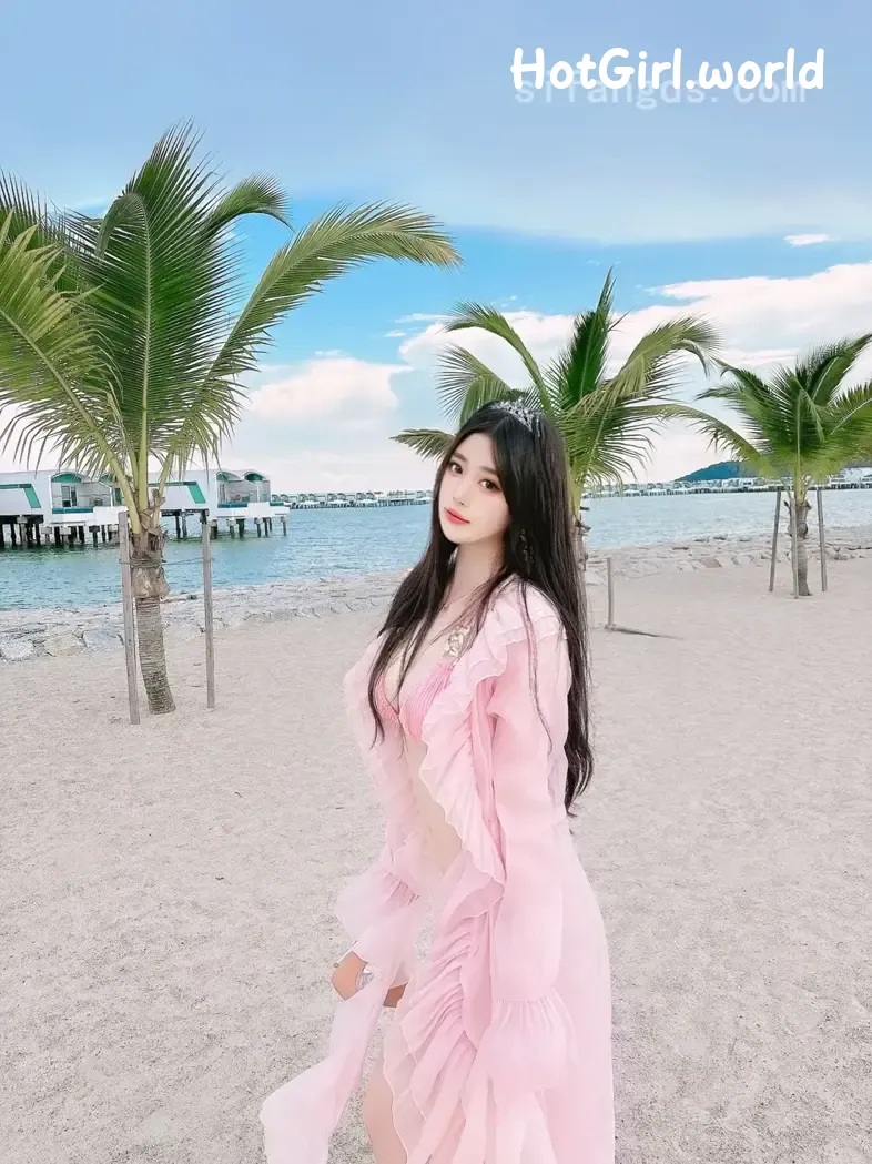XR Uncensored-蛋蛋宝-R18-秀人网模特-粉色泳装的诱惑 第64张图