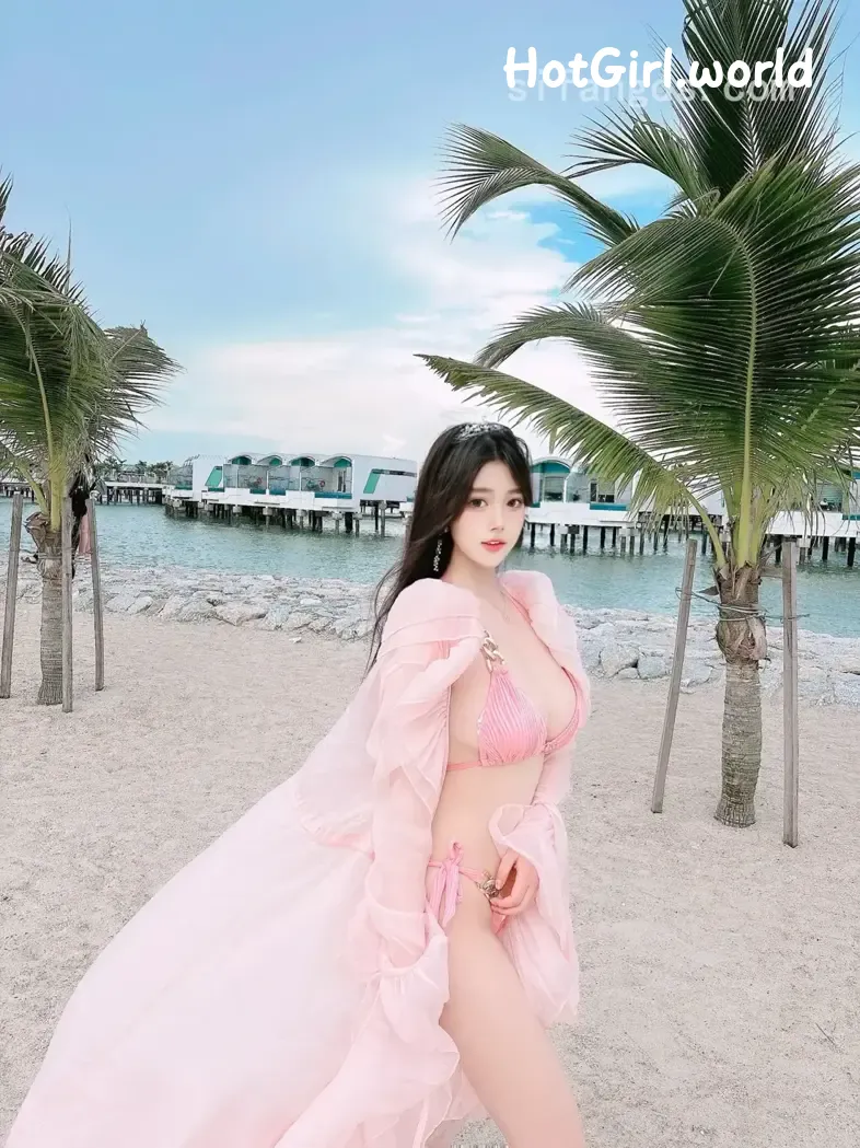 XR Uncensored-蛋蛋宝-R18-秀人网模特-粉色泳装的诱惑 第70张图