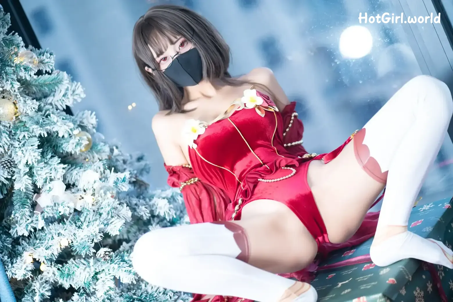 Coser-职业奶妈三水子-圣诞礼物 第3张图