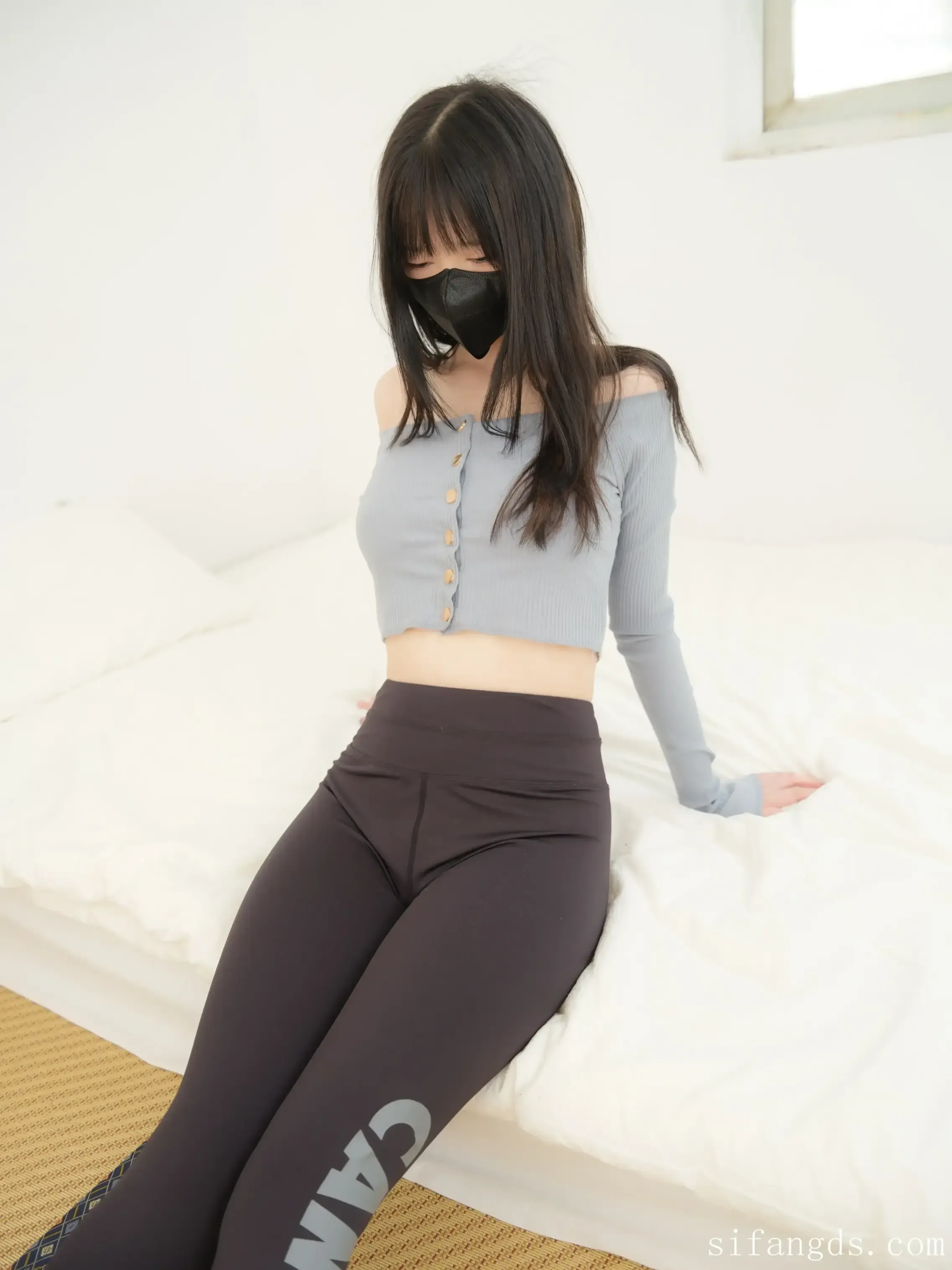 紧急企划-见希w-R18-内部私定-OL&瑜伽裤-4K视频 第94张图