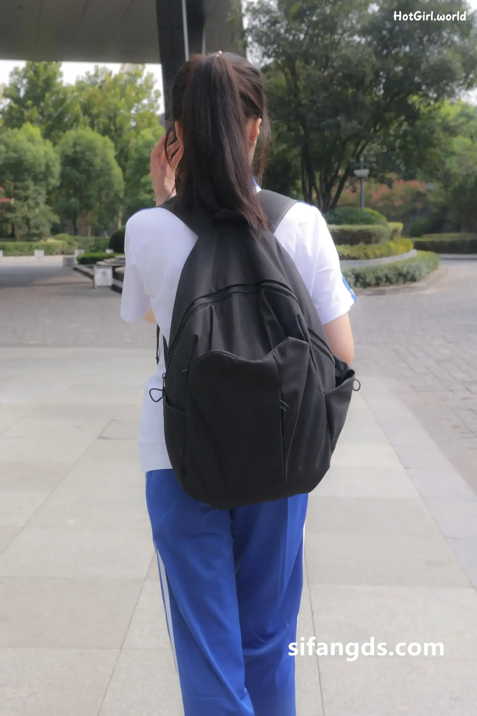 XR Uncensored-蛋蛋宝-&-袁圆-R18-秀人网模特-双人JK学生装 第13张图