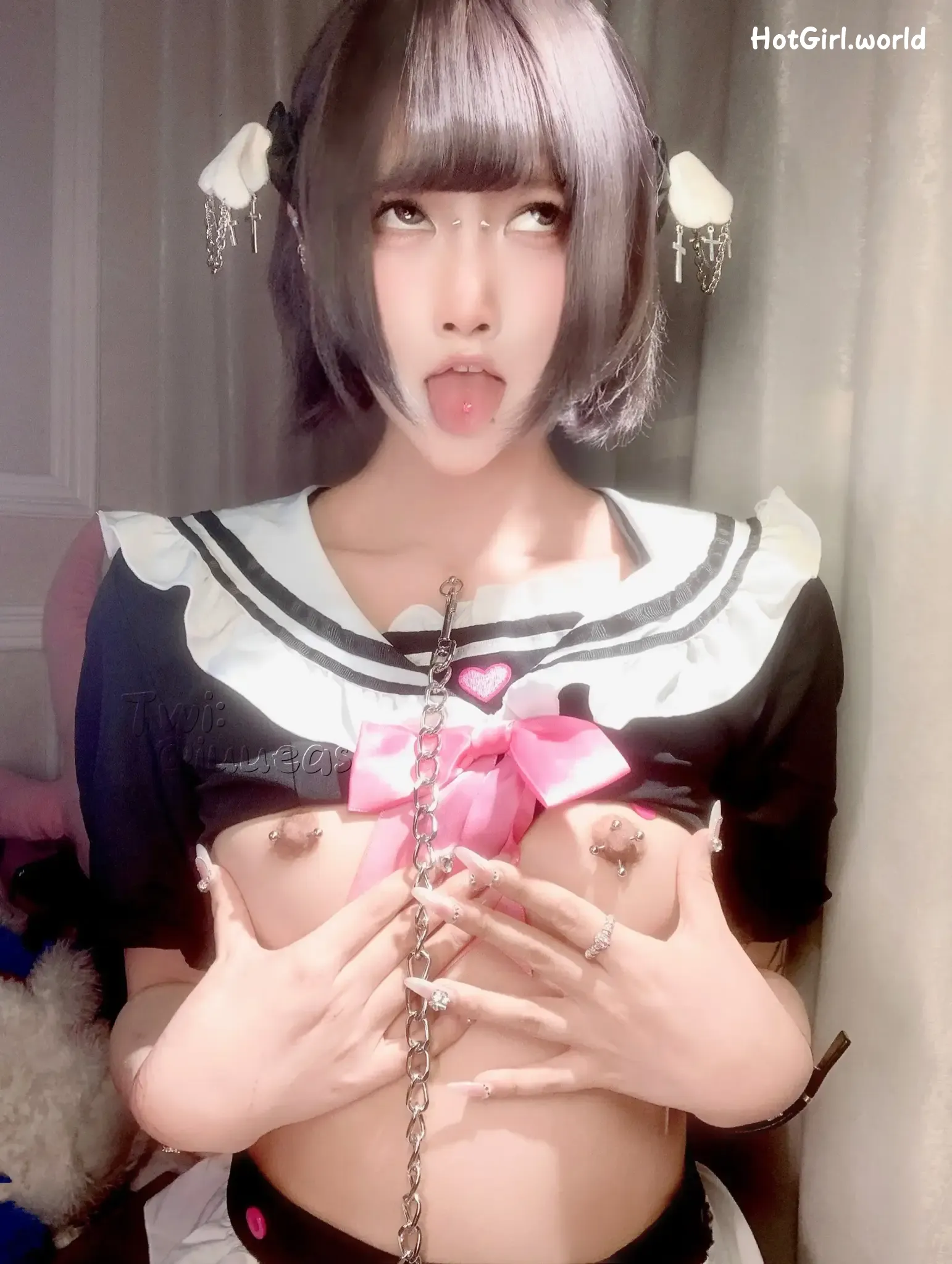 Coser-不得惹-iuueas-反差少女露出-小小年纪就这么放荡 第65张图
