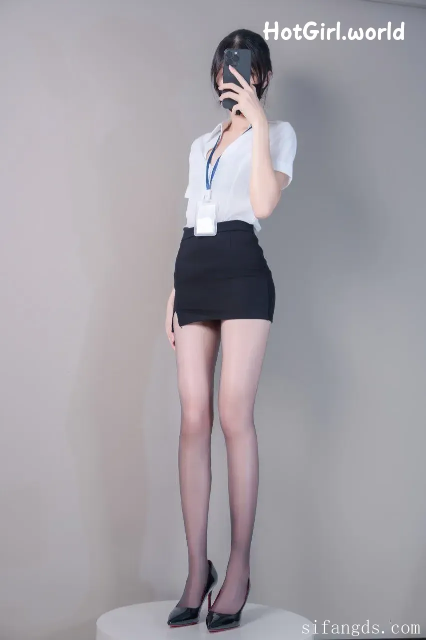 Cosplay-shixiaotaone-顶级性感白虎女神-门槛福利-女神美鲍嫩脚 第23张图